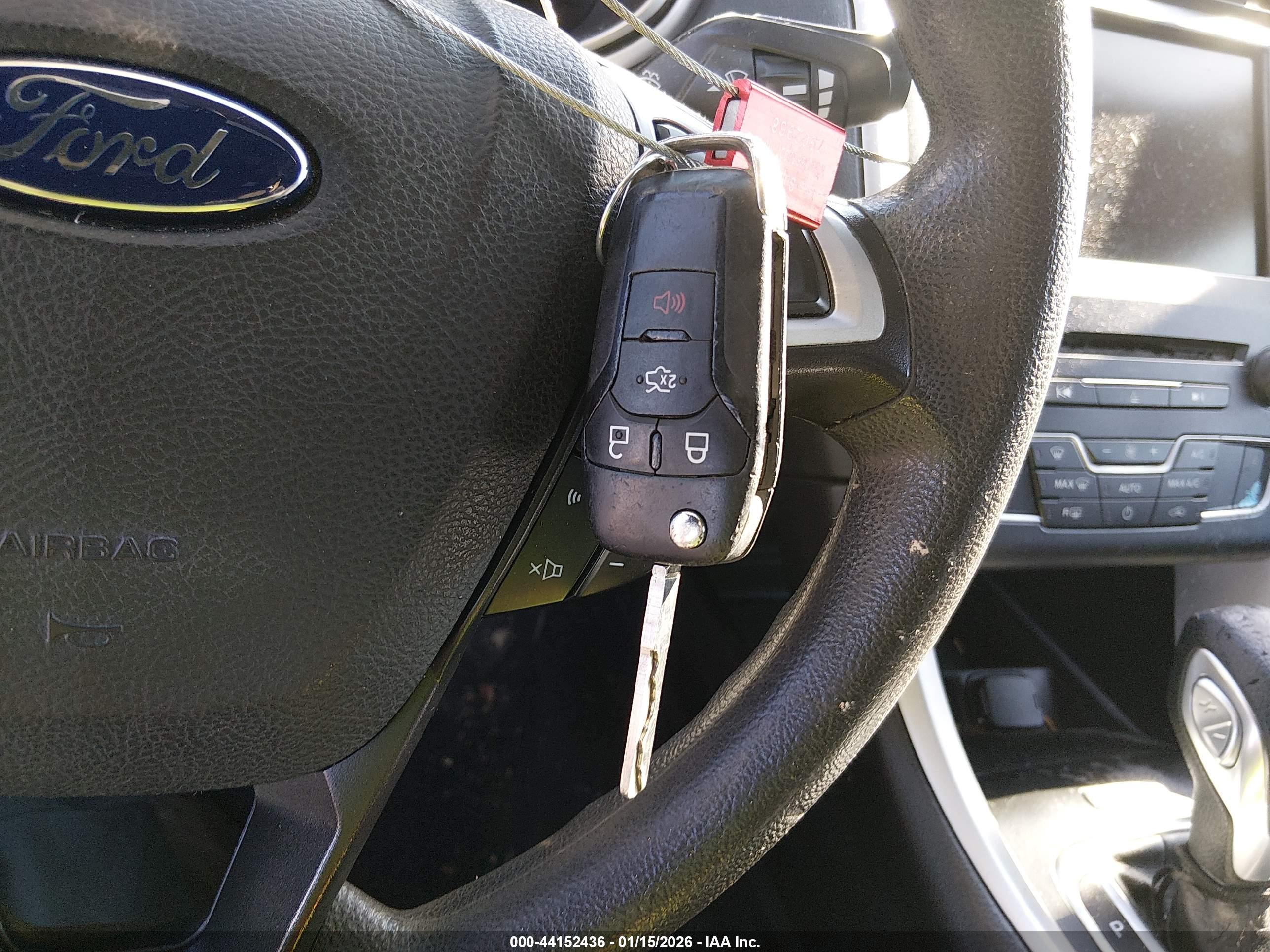 FORD FUSION image 11