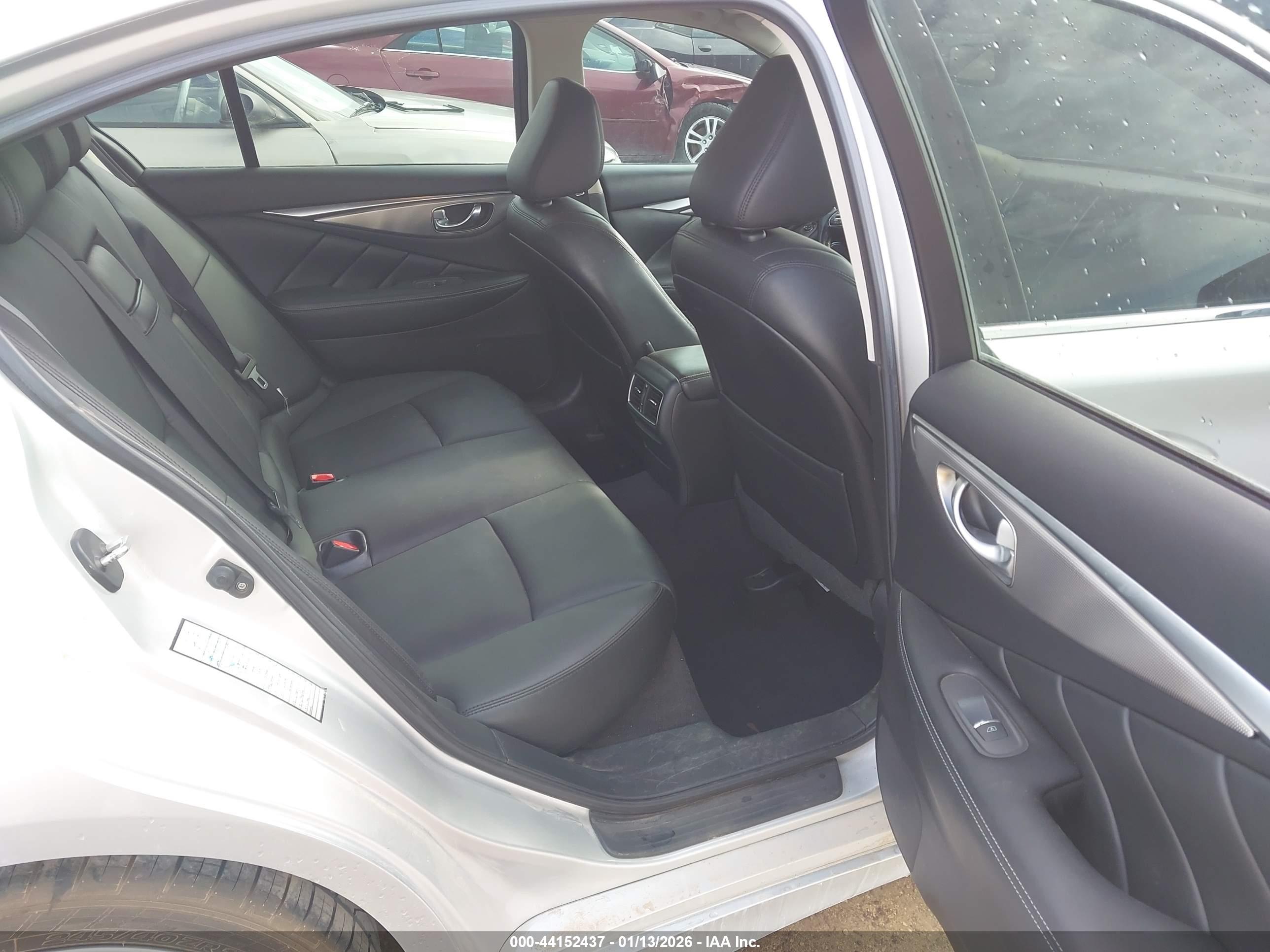 INFINITI Q50 image 8