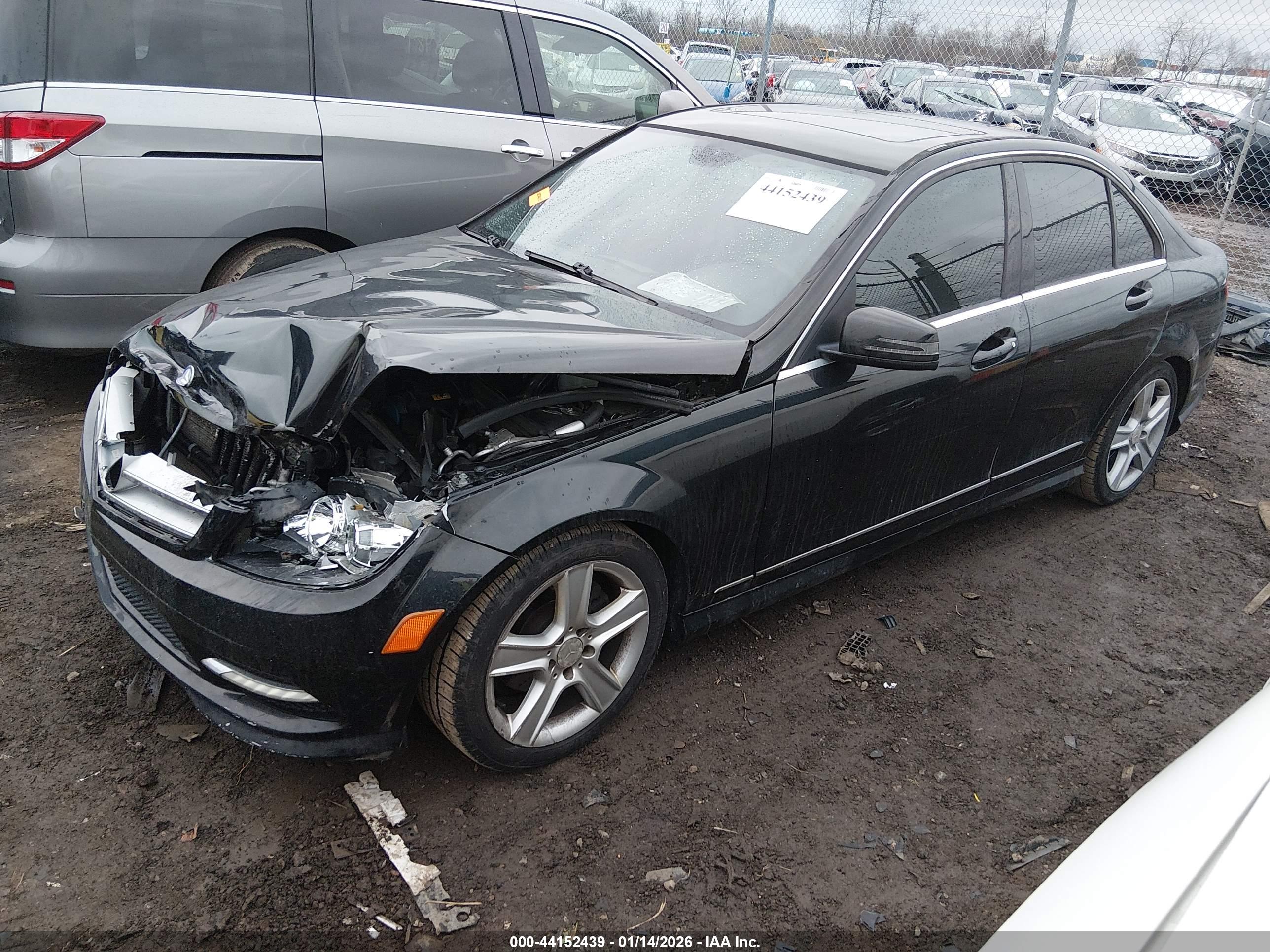 MERCEDES-BENZ C image 2