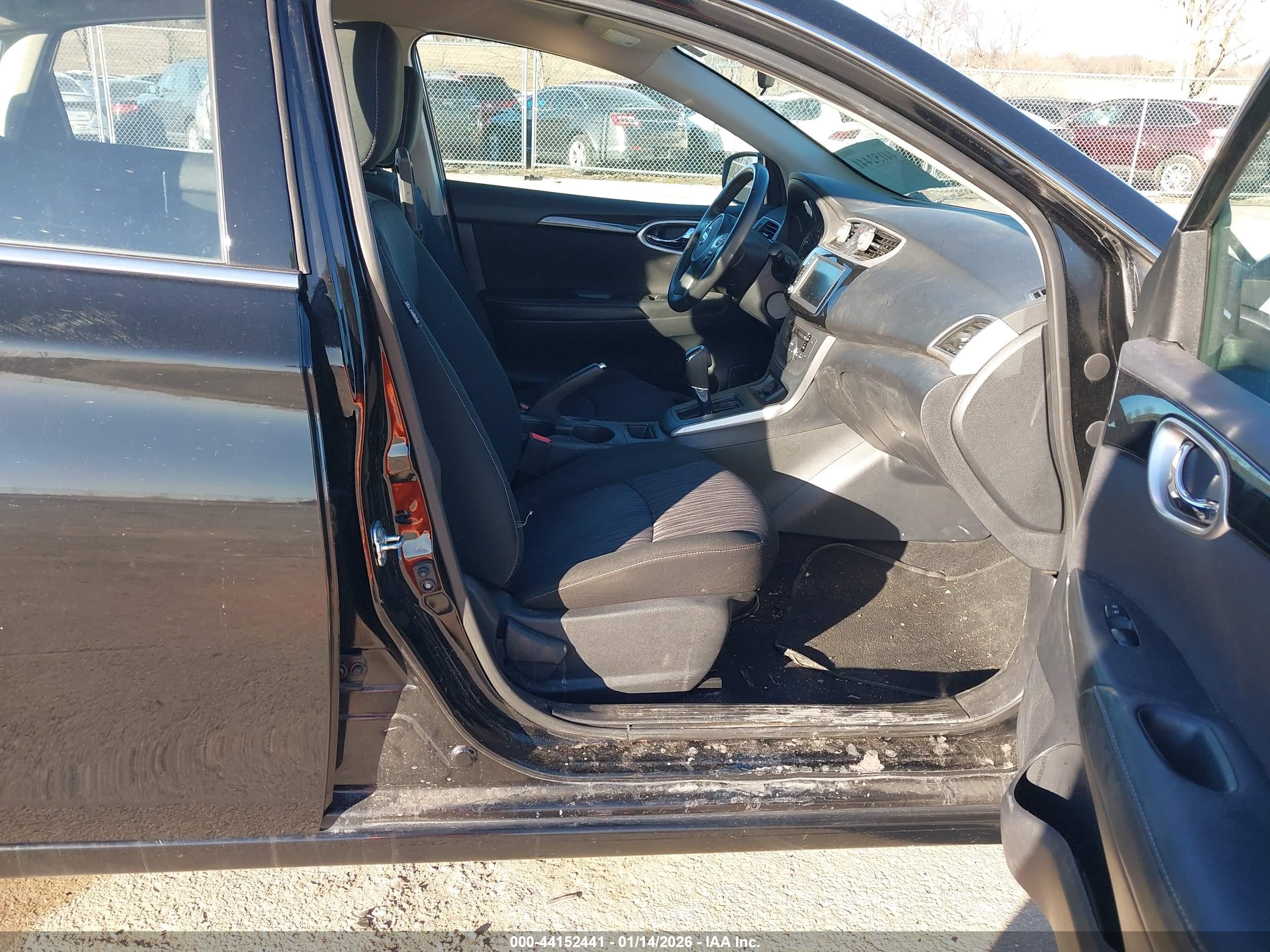 NISSAN SENTRA image 5