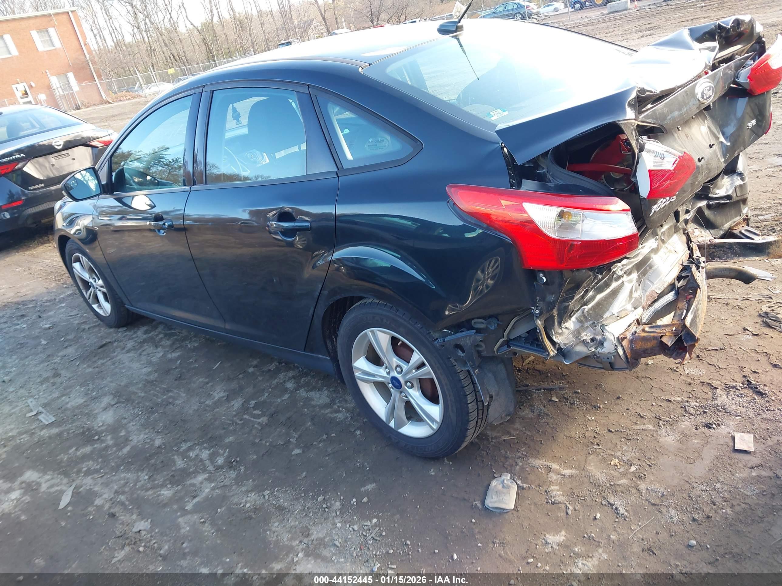 FORD FOCUS image 3