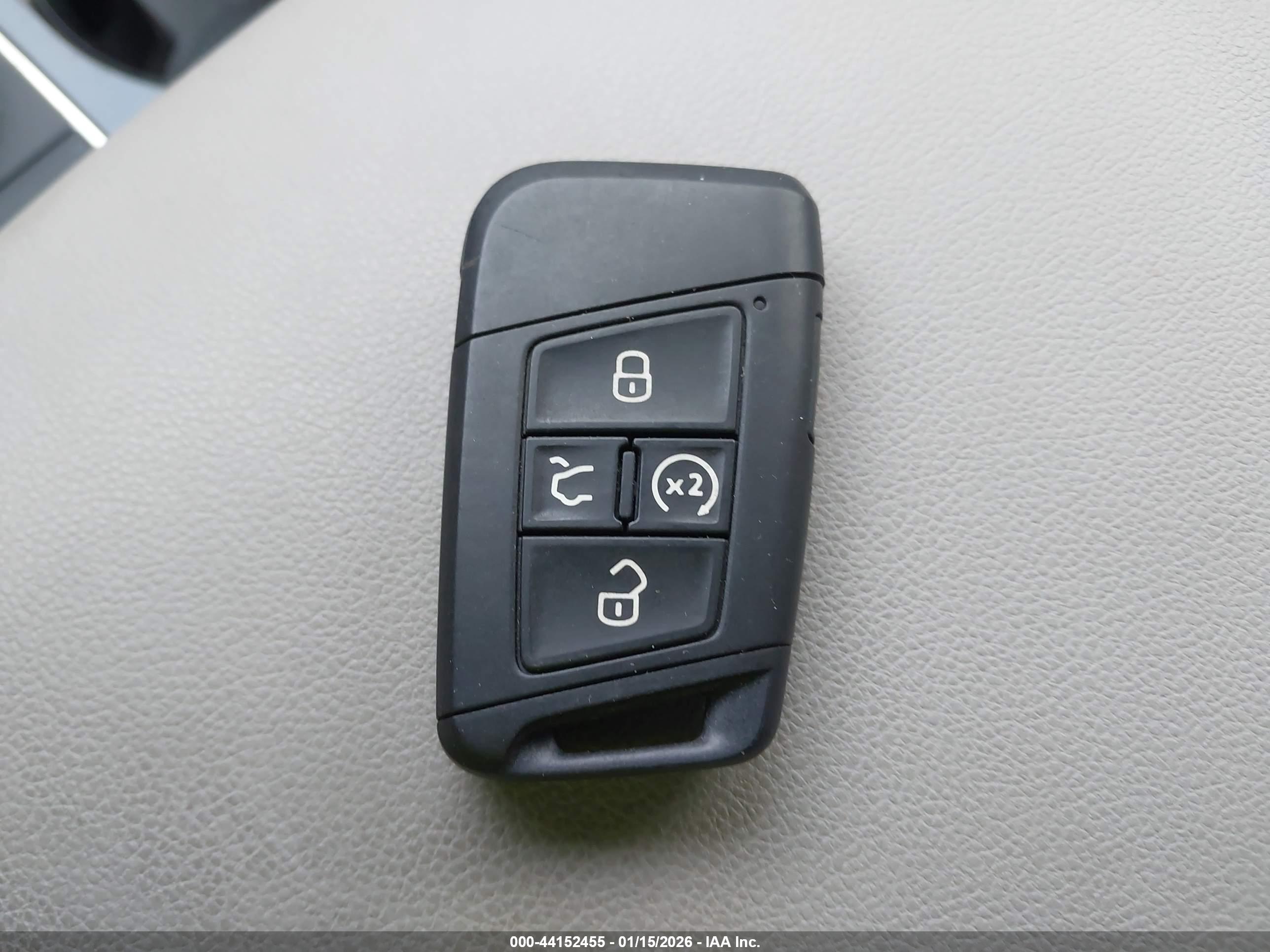 VOLKSWAGEN ATLAS image 11