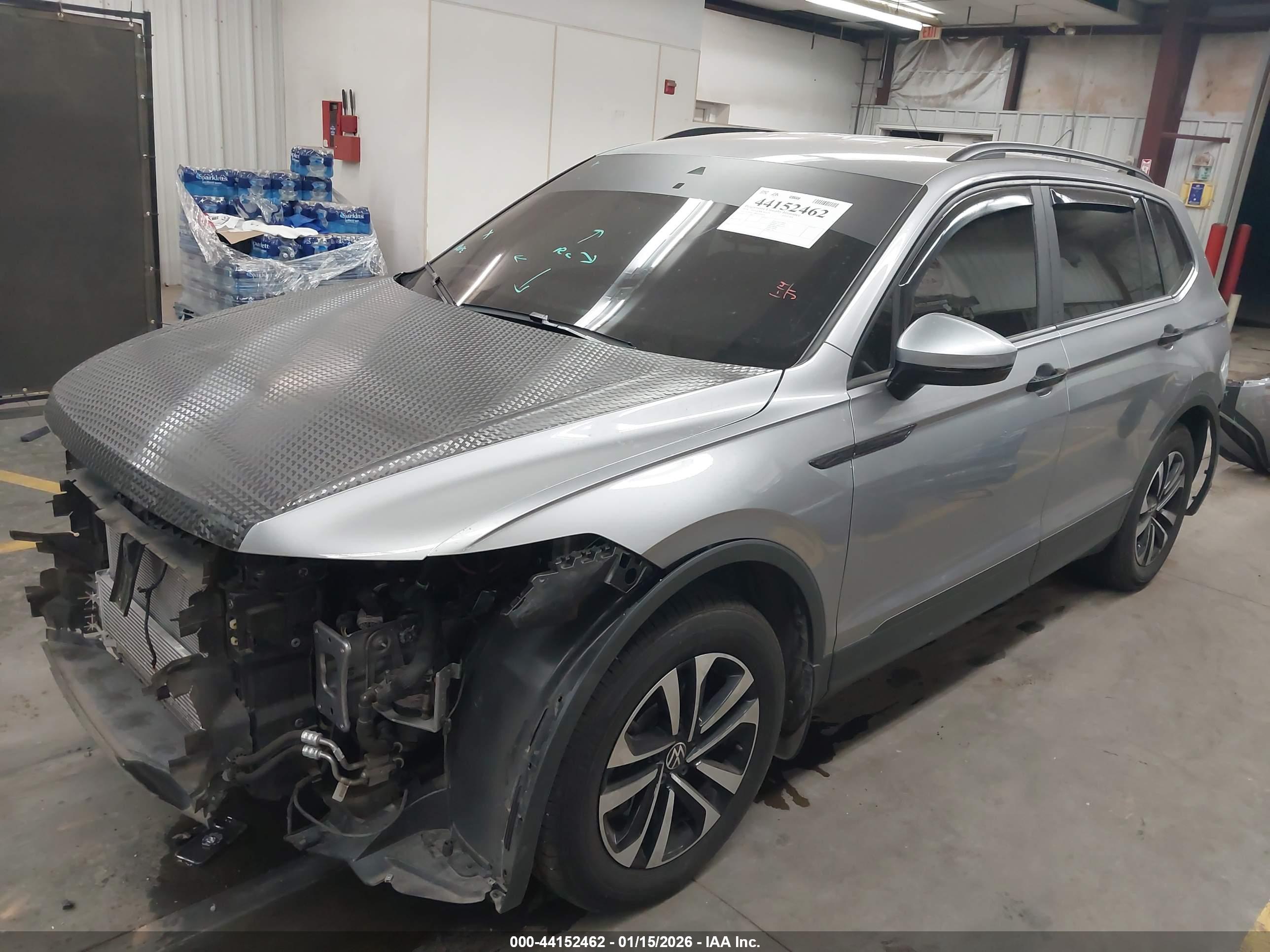 VOLKSWAGEN TIGUAN image 2