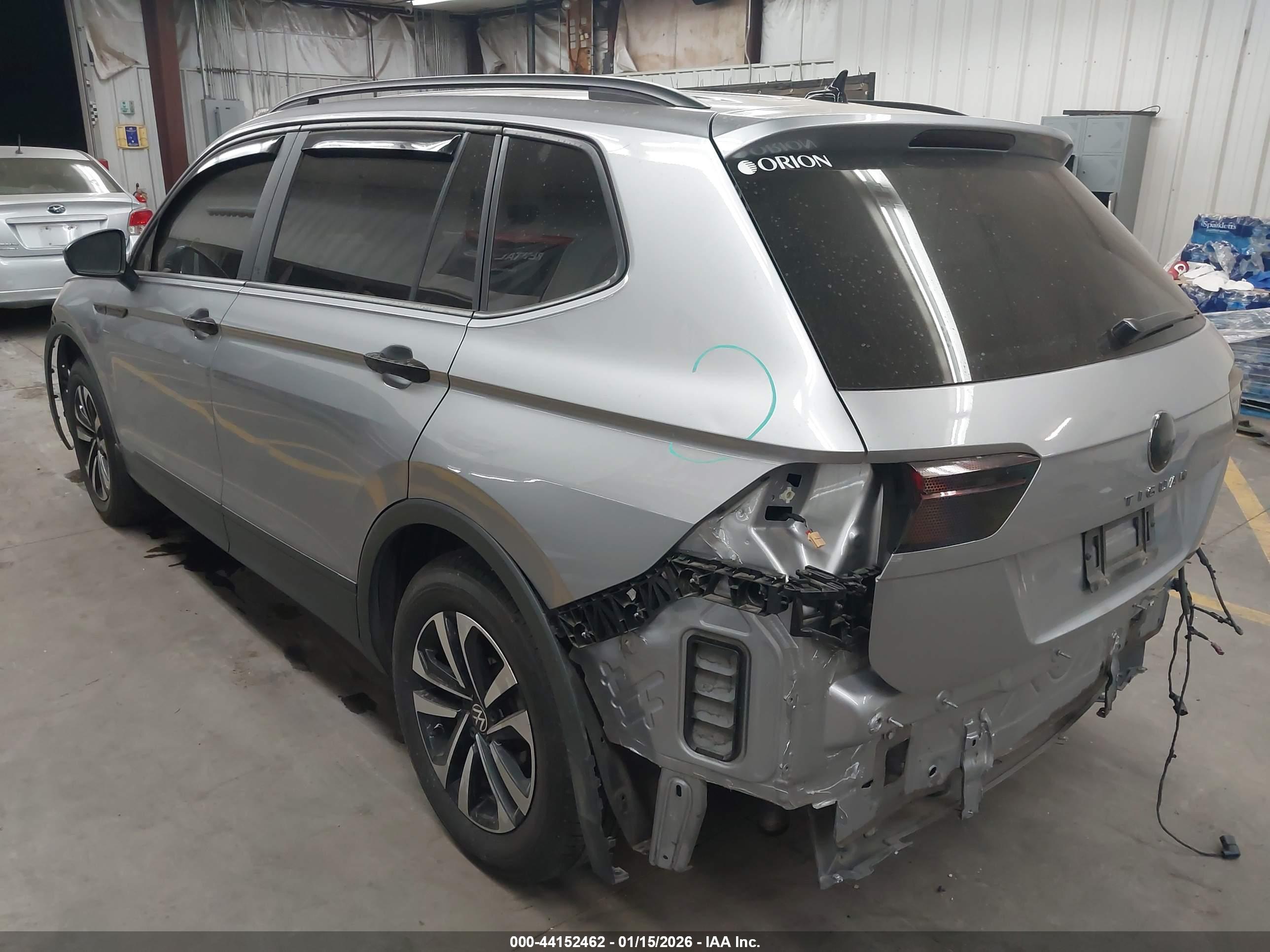 VOLKSWAGEN TIGUAN image 3