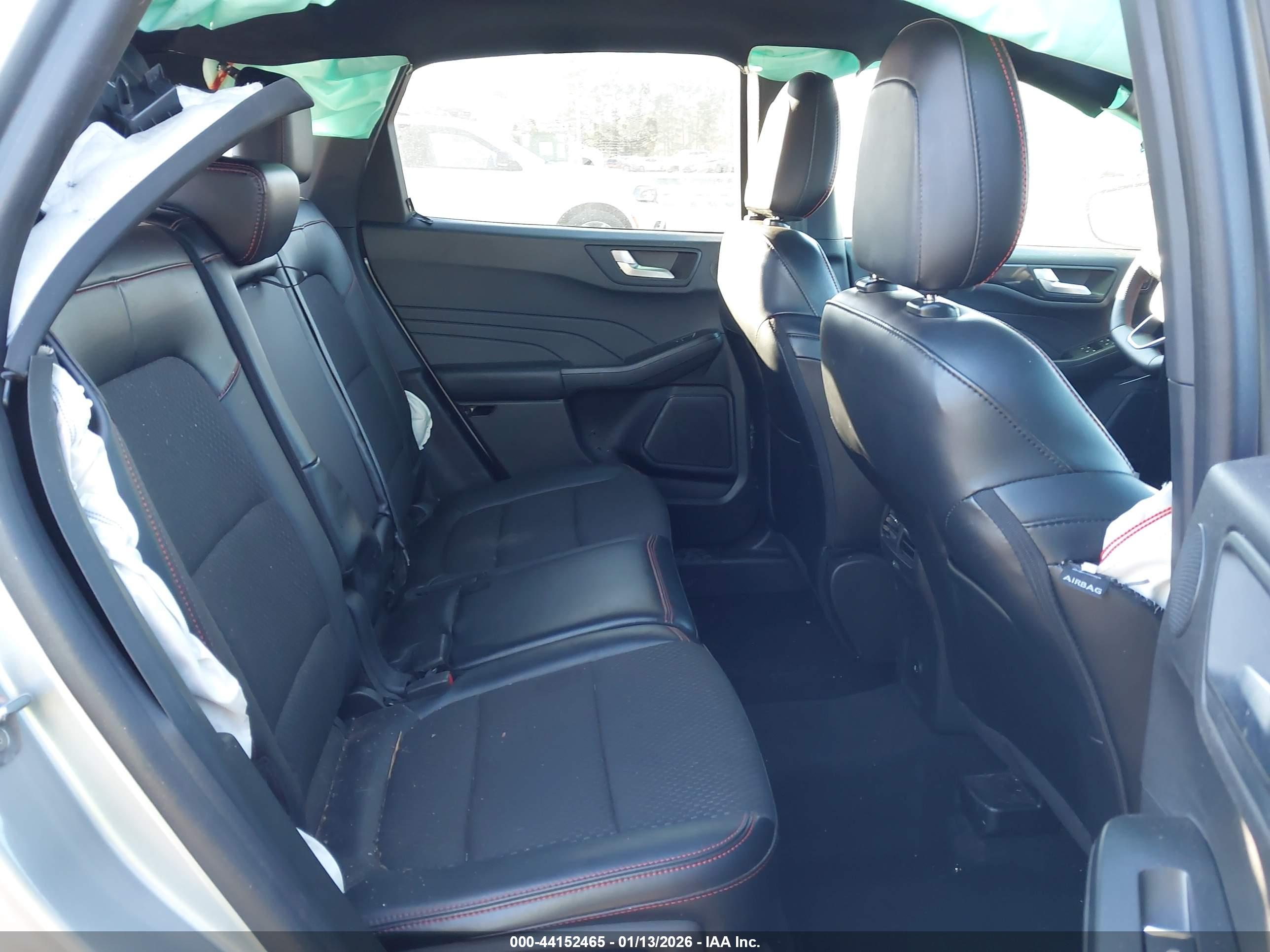 FORD ESCAPE image 8