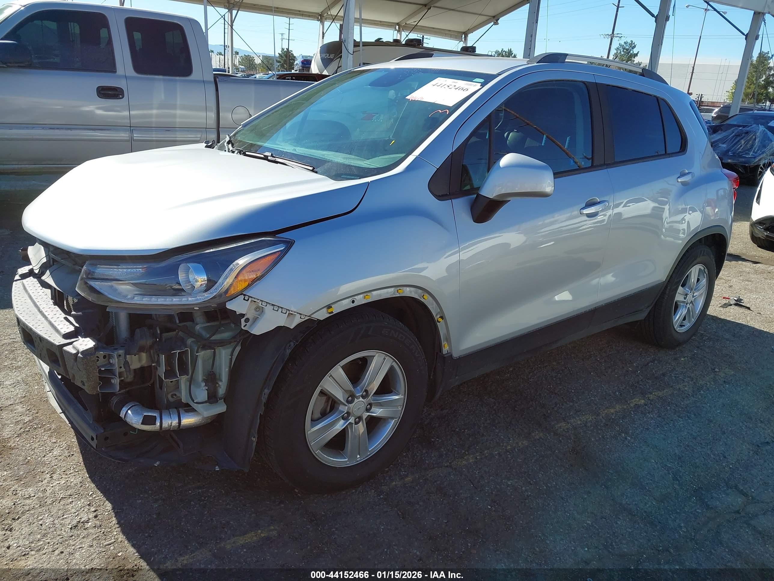 CHEVROLET TRAX image 2