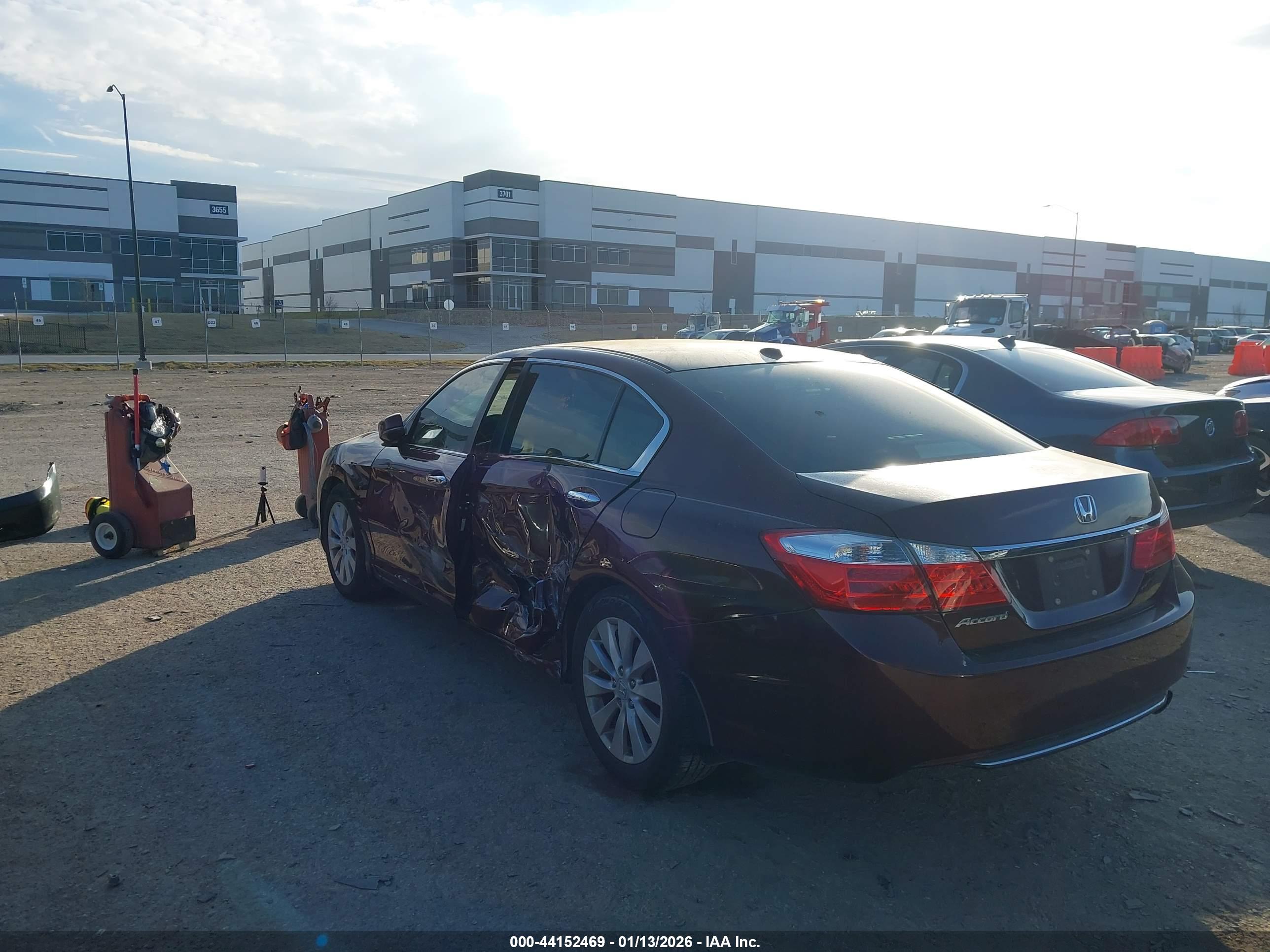 HONDA ACCORD image 3