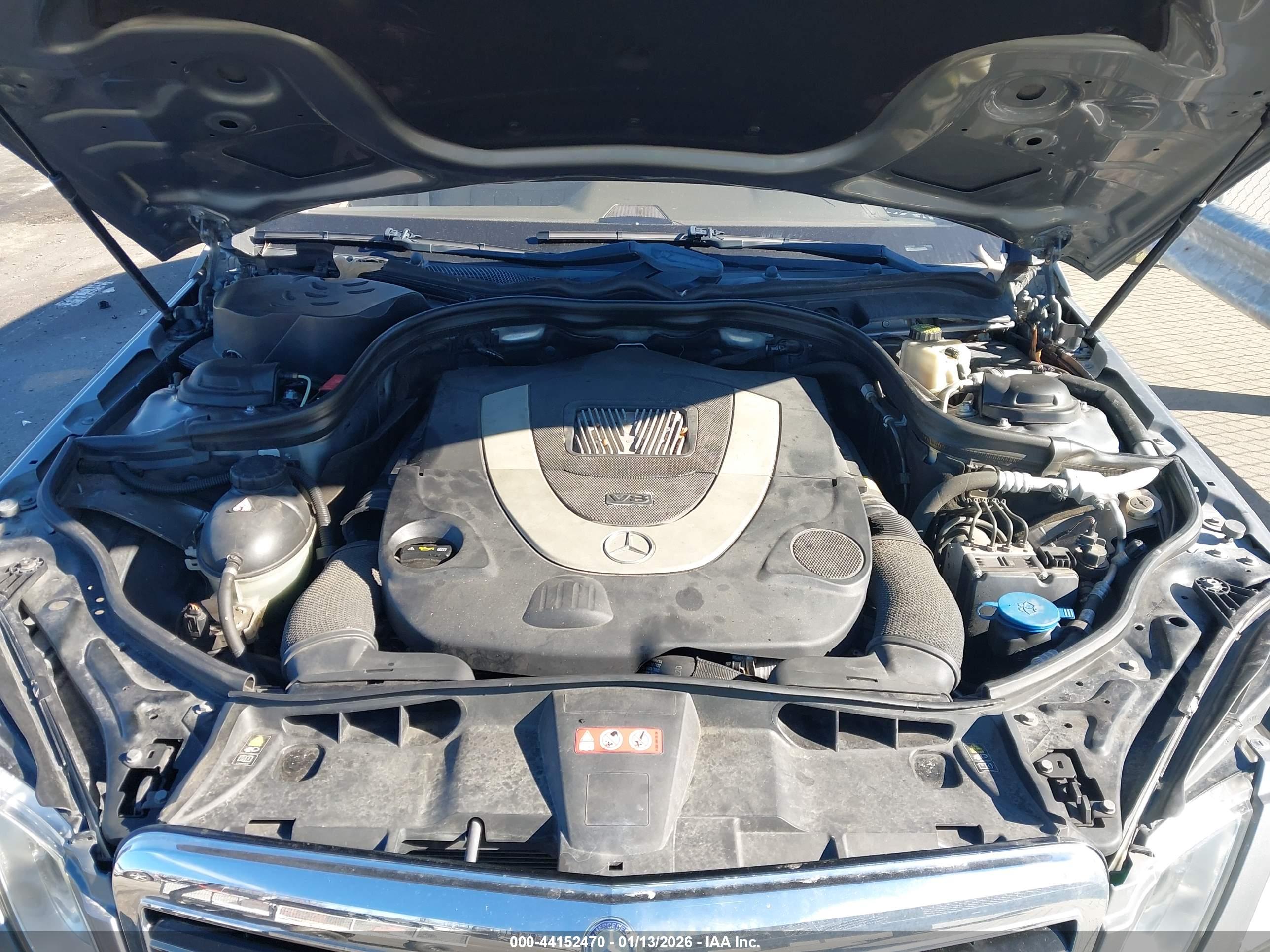 MERCEDES-BENZ E image 10