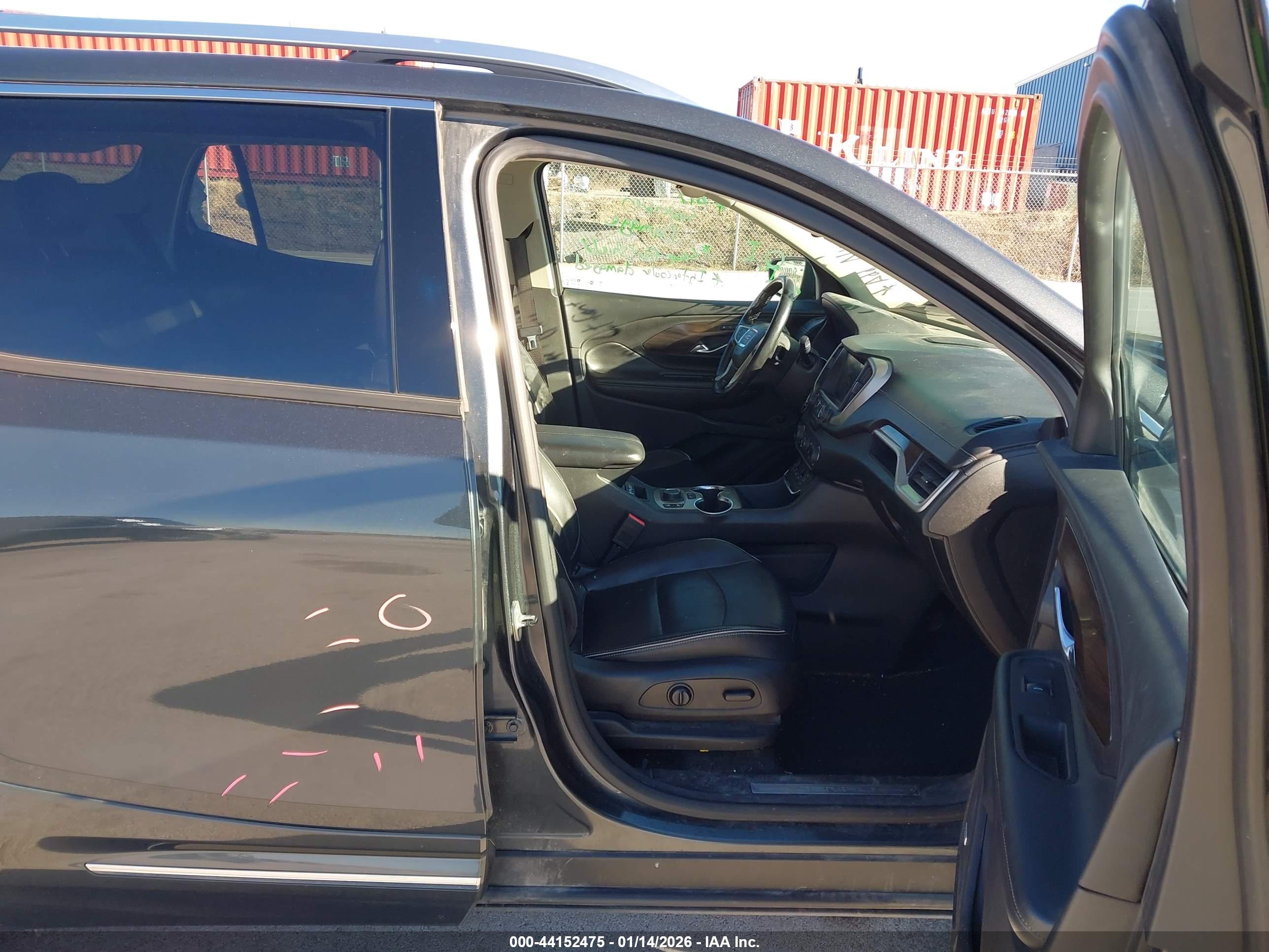 GMC TERRAIN image 5