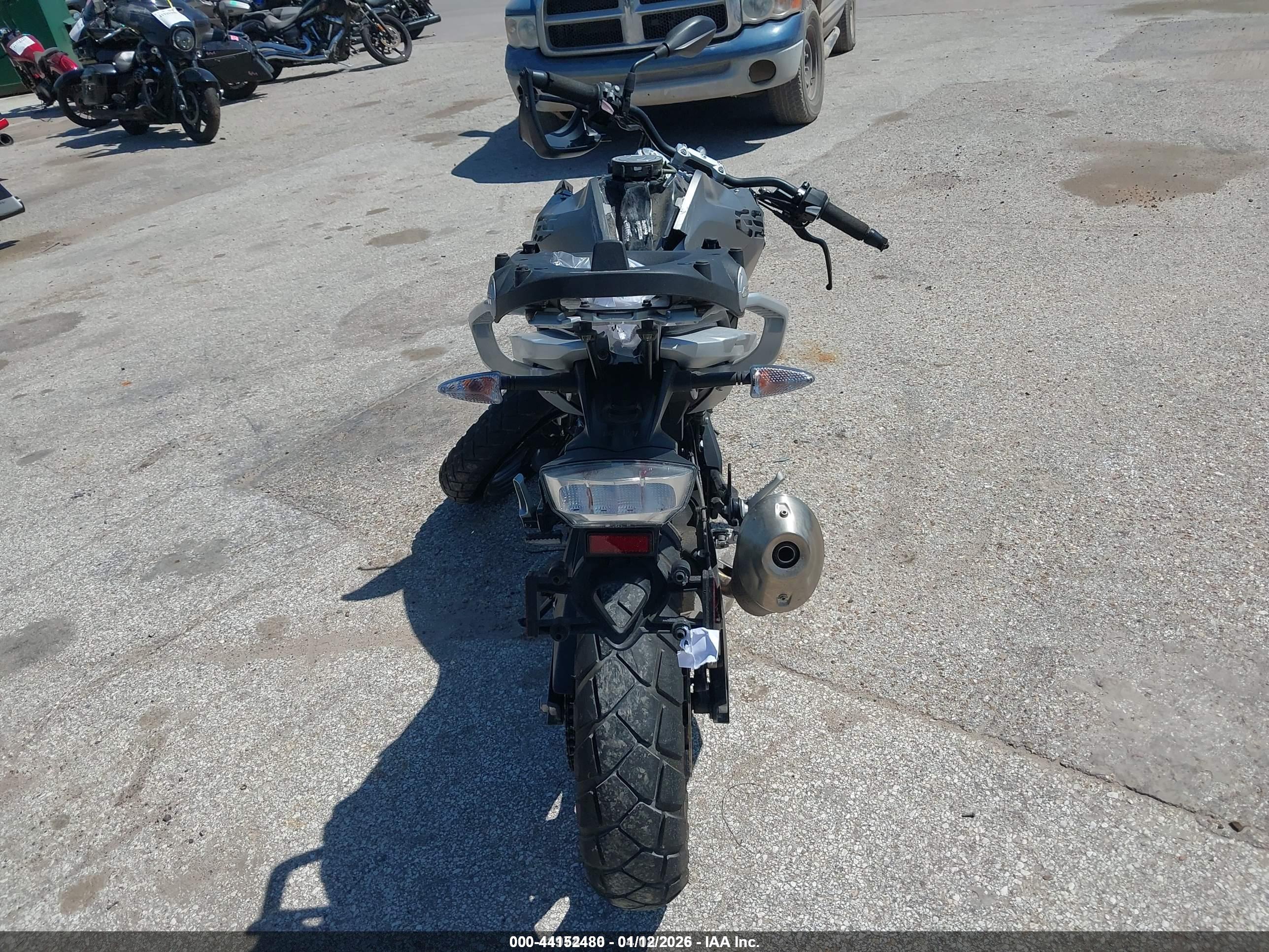BMW G310 image 6