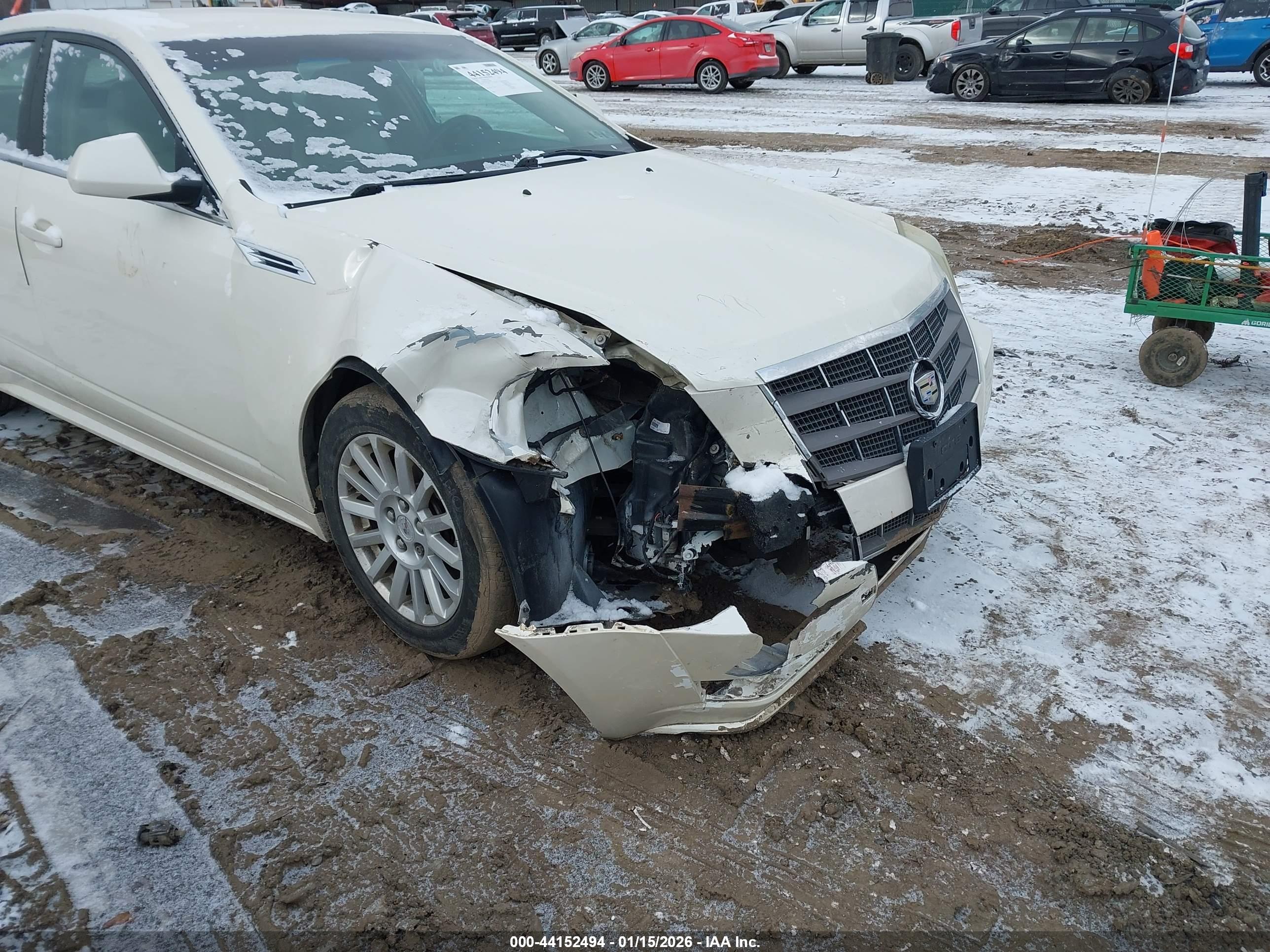 CADILLAC CTS image 6