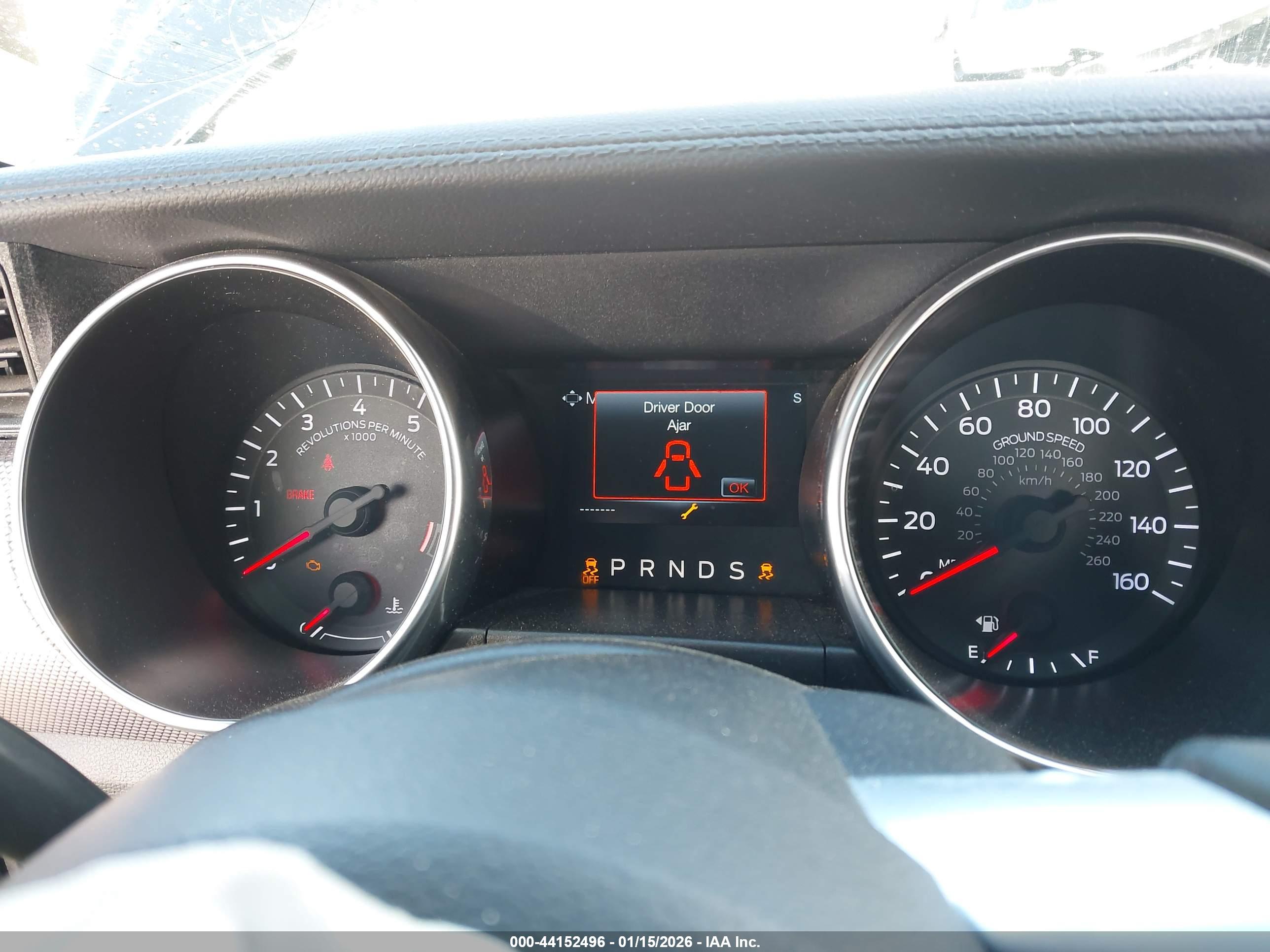 FORD MUSTANG image 7