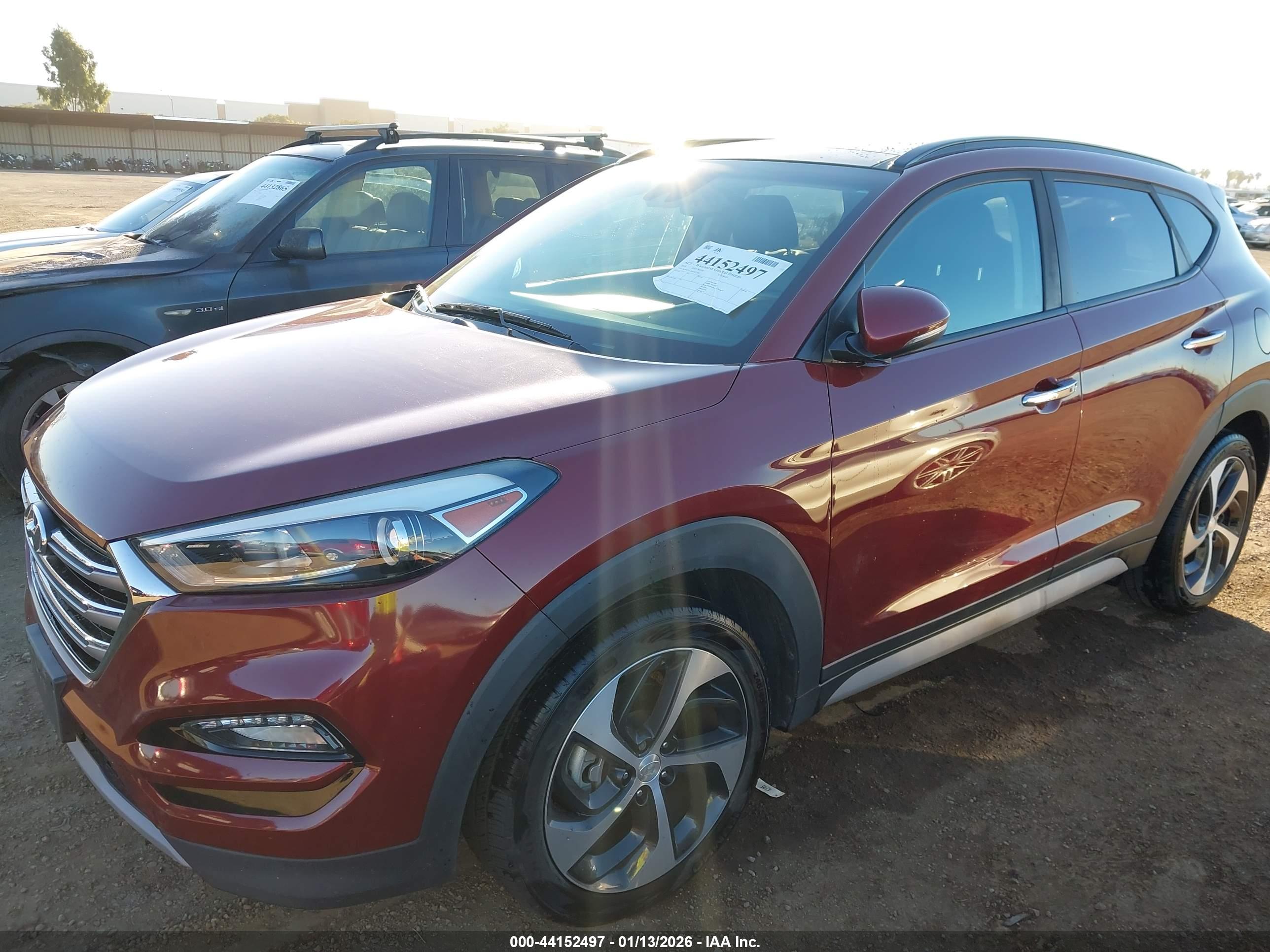 HYUNDAI TUCSON image 6