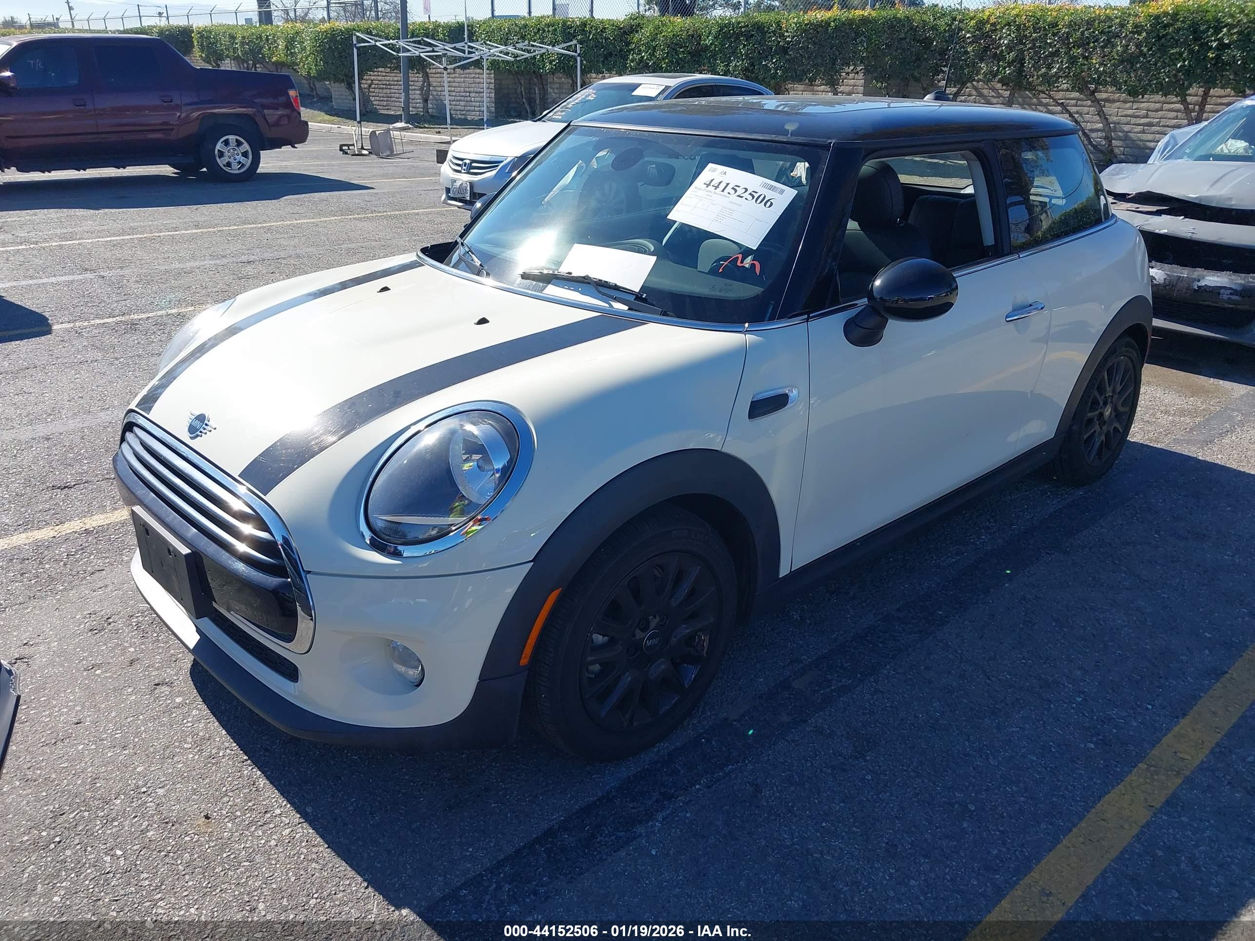 MINI HARDTOP image 2
