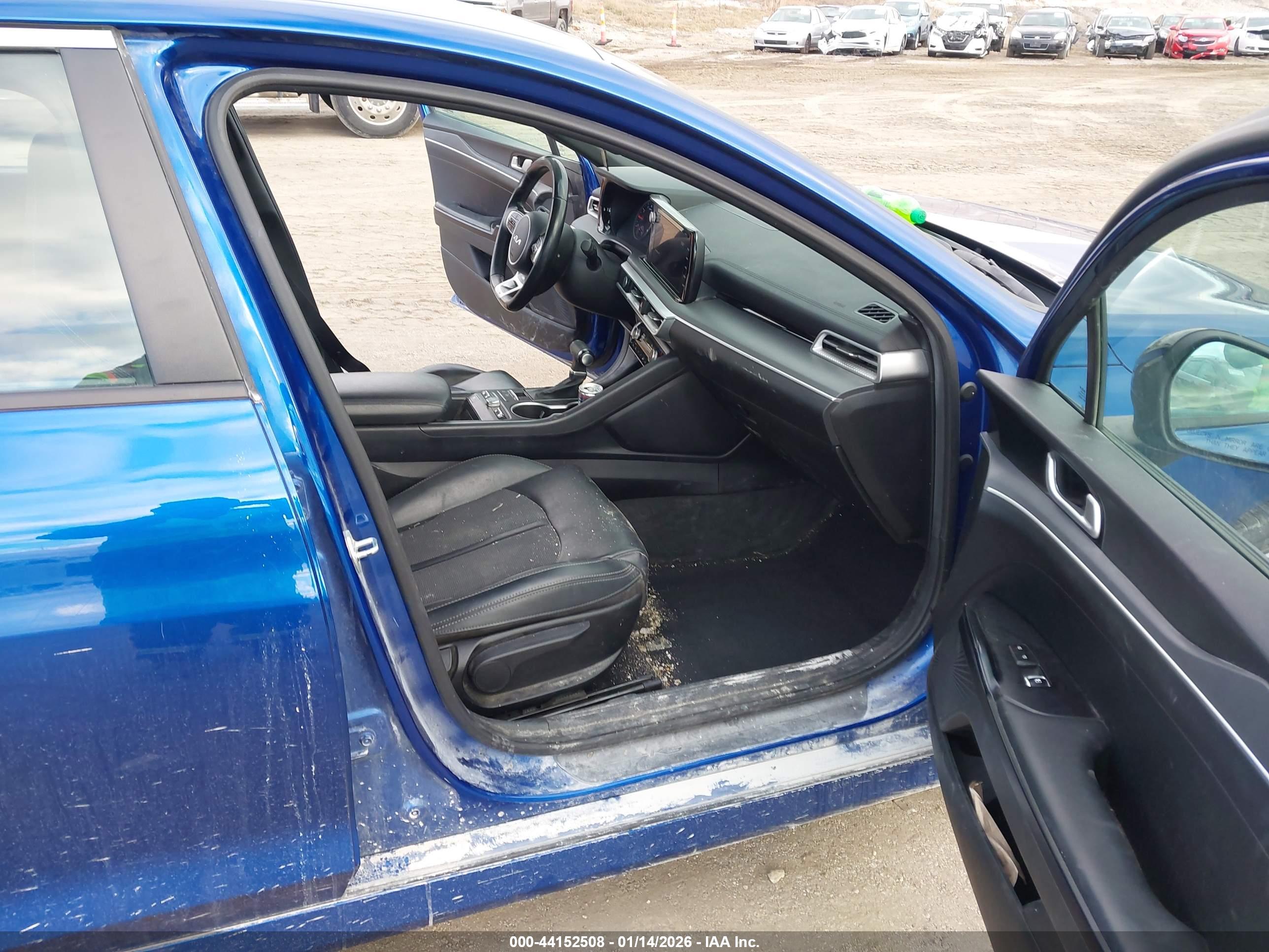 KIA K5 image 5