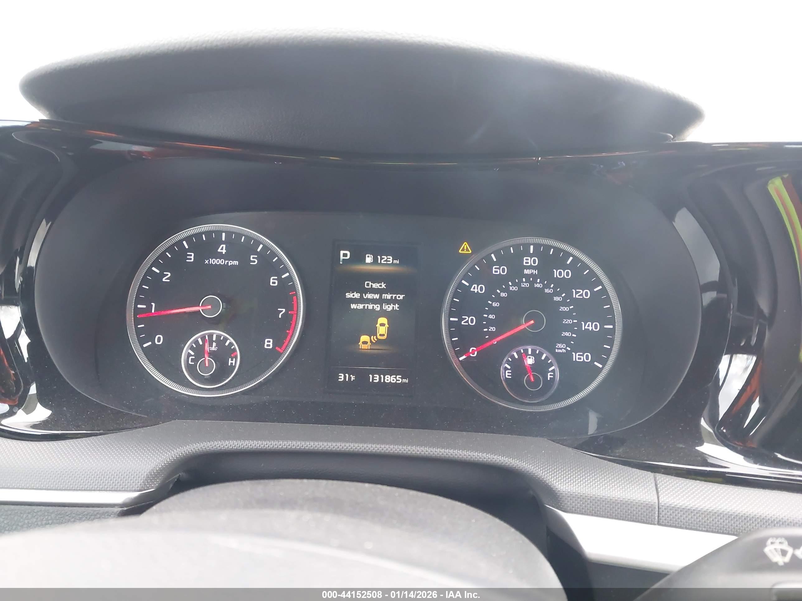 KIA K5 image 7