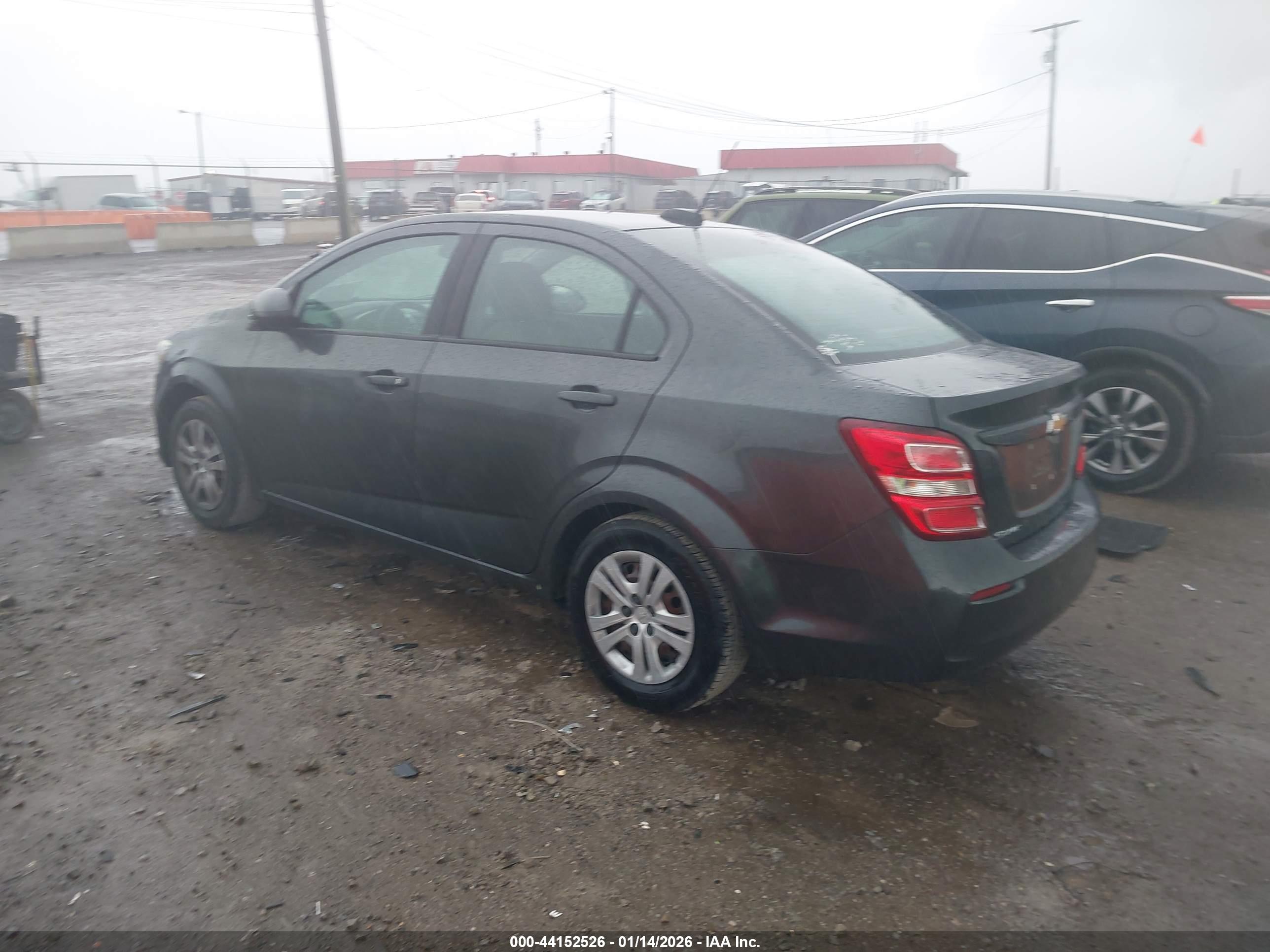 CHEVROLET SONIC image 3