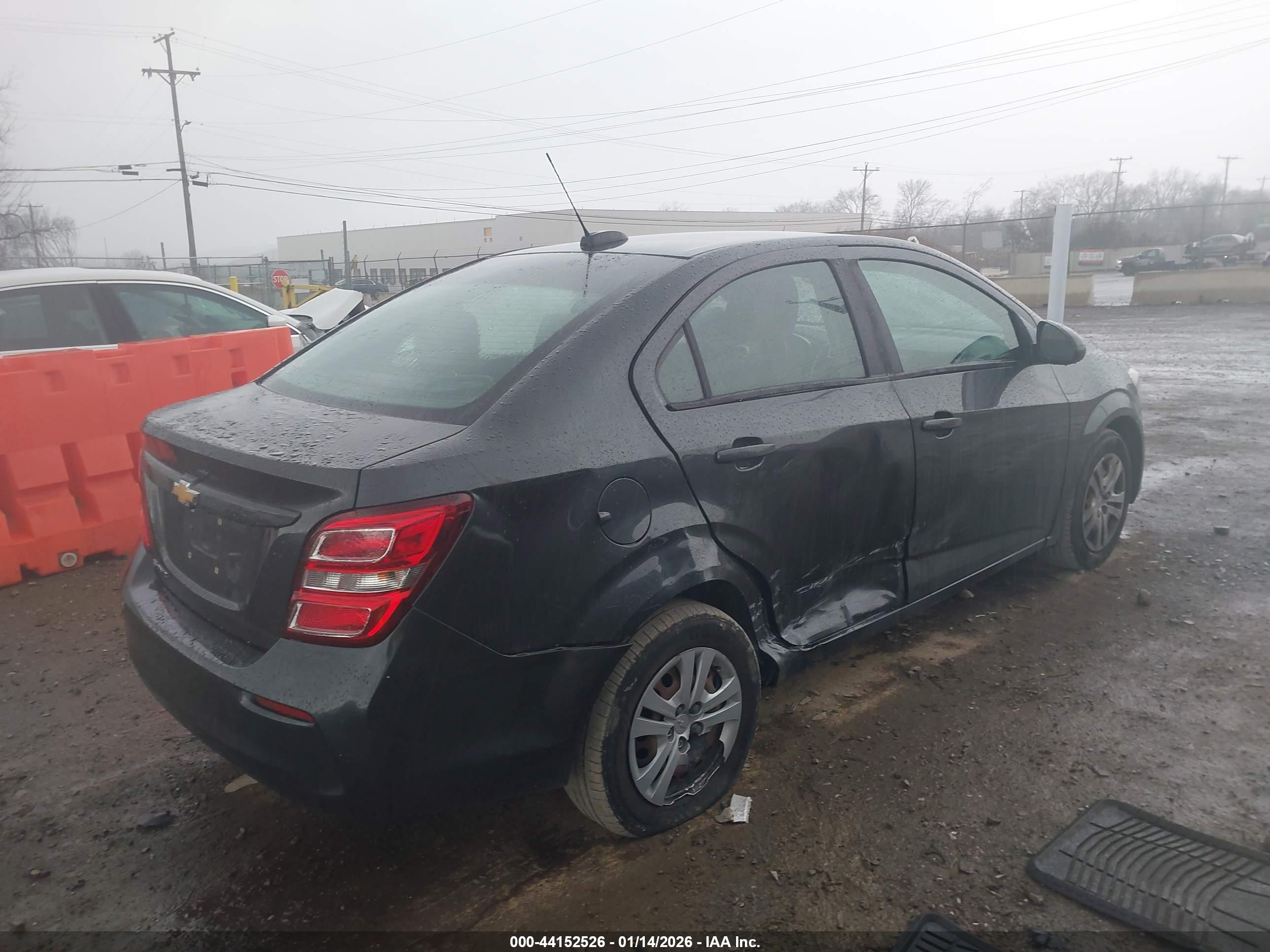 CHEVROLET SONIC image 4