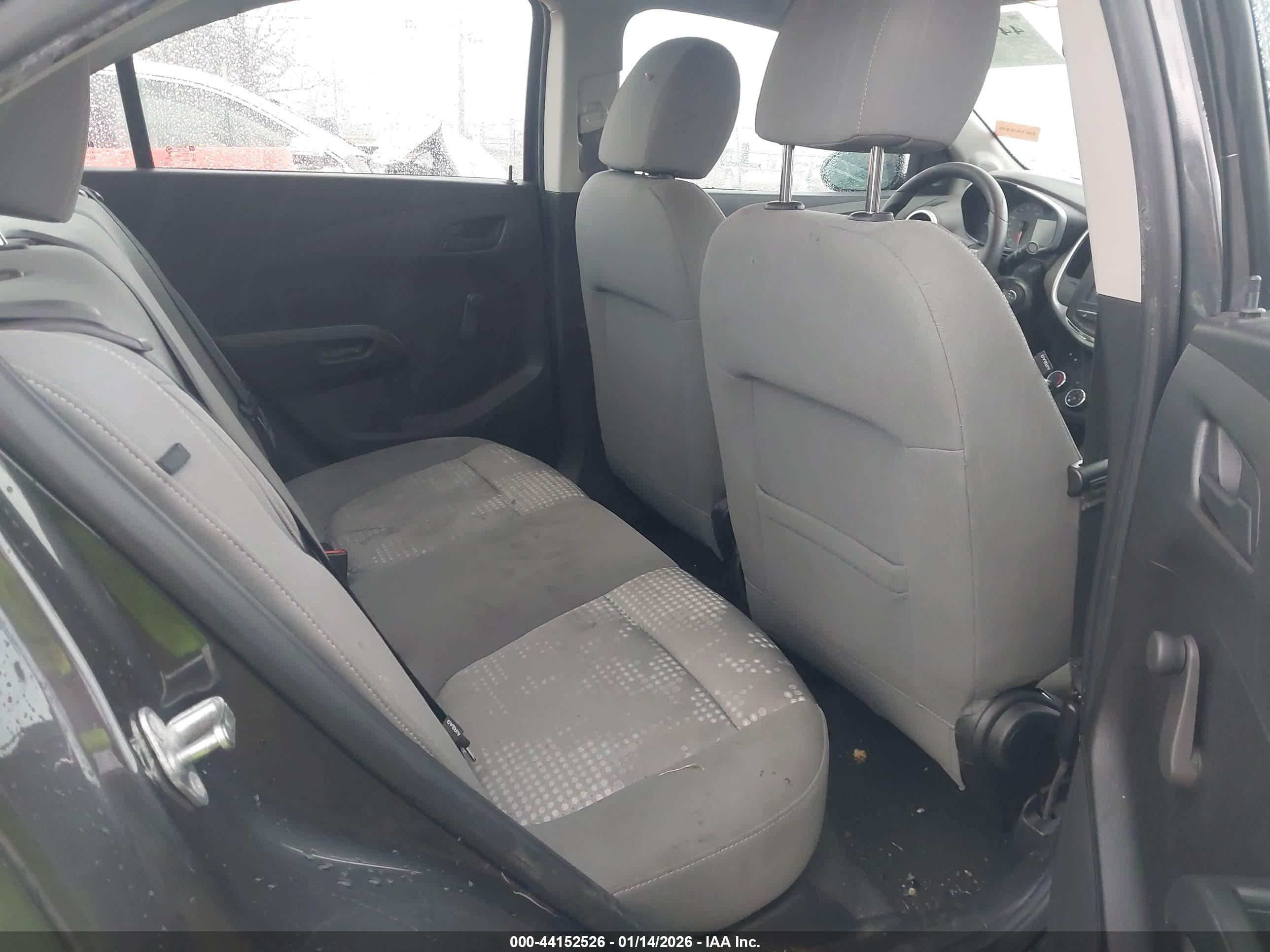 CHEVROLET SONIC image 8