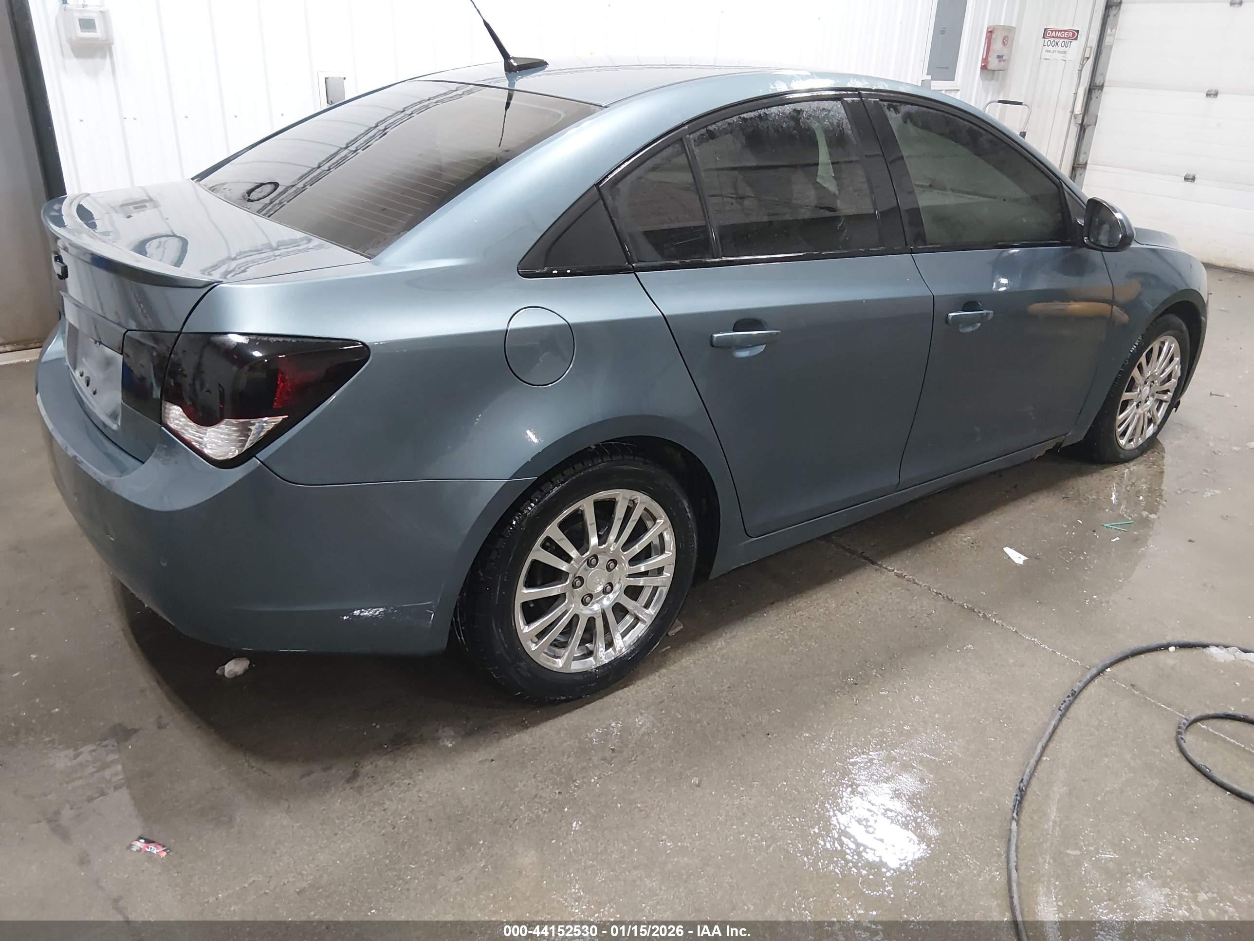 CHEVROLET CRUZE image 4