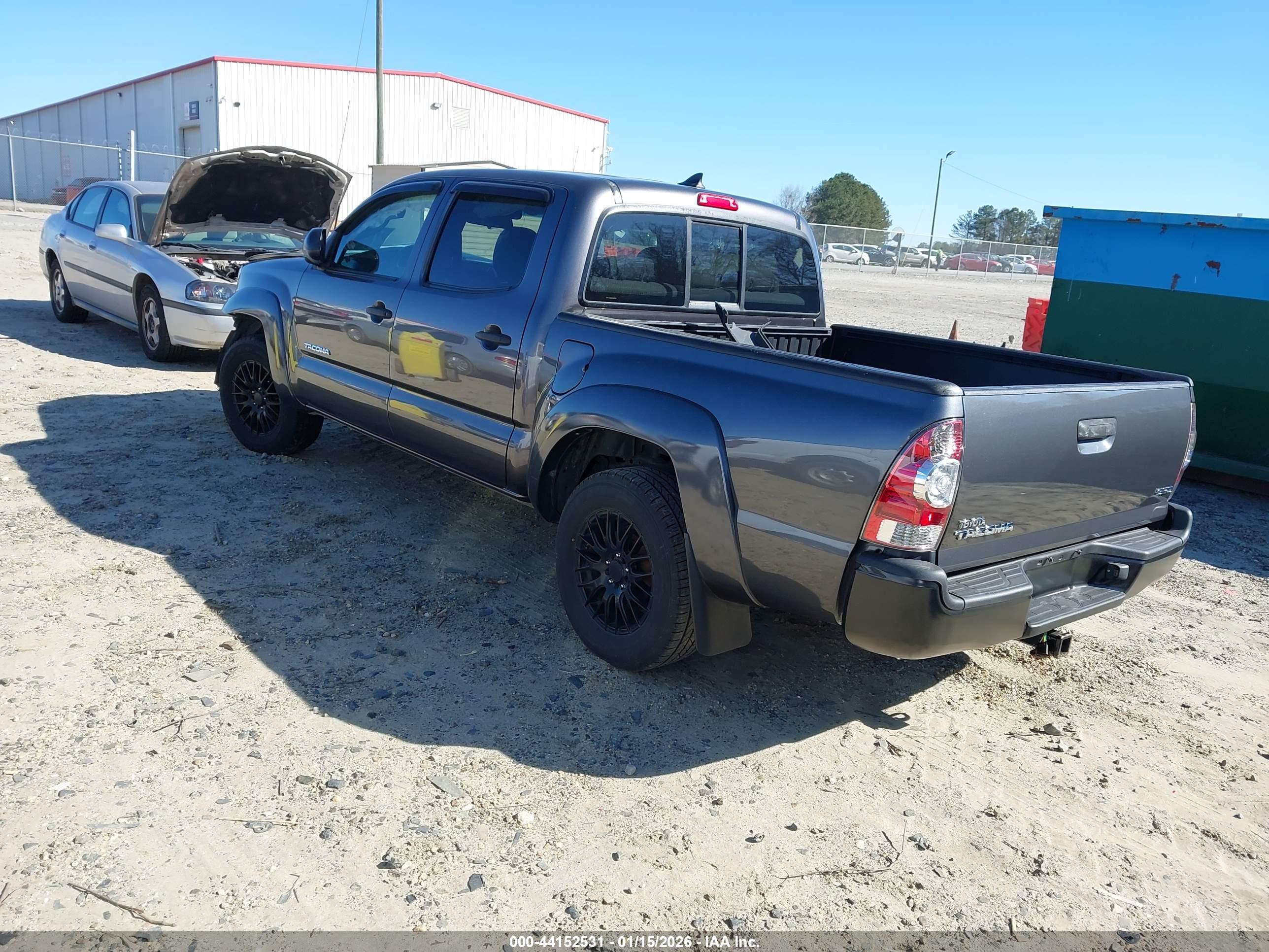 TOYOTA TACOMA image 3