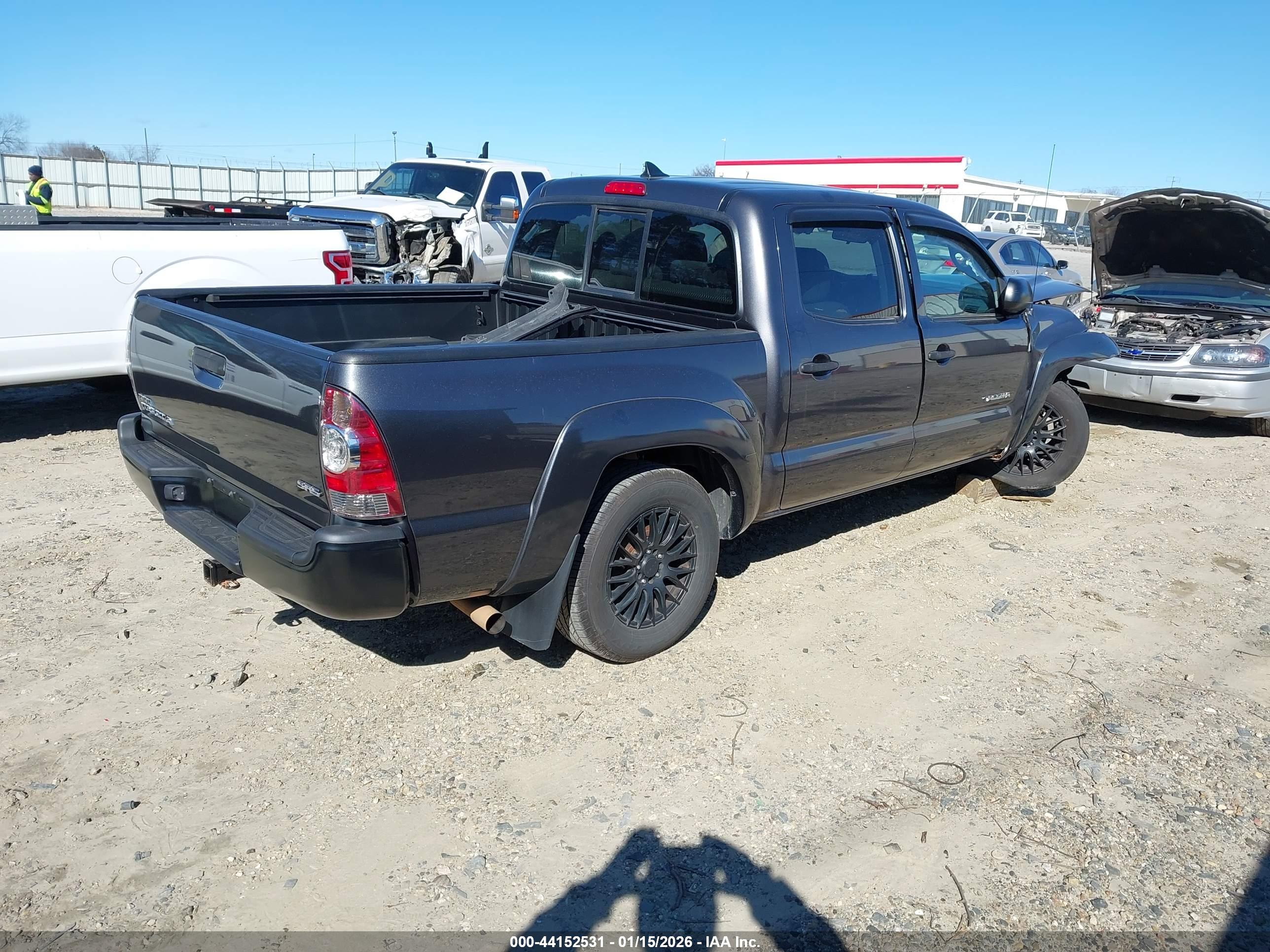 TOYOTA TACOMA image 4