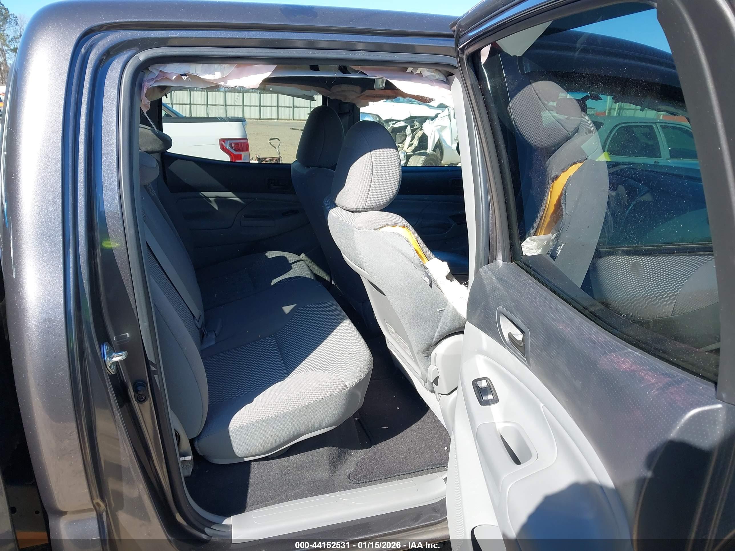 TOYOTA TACOMA image 8