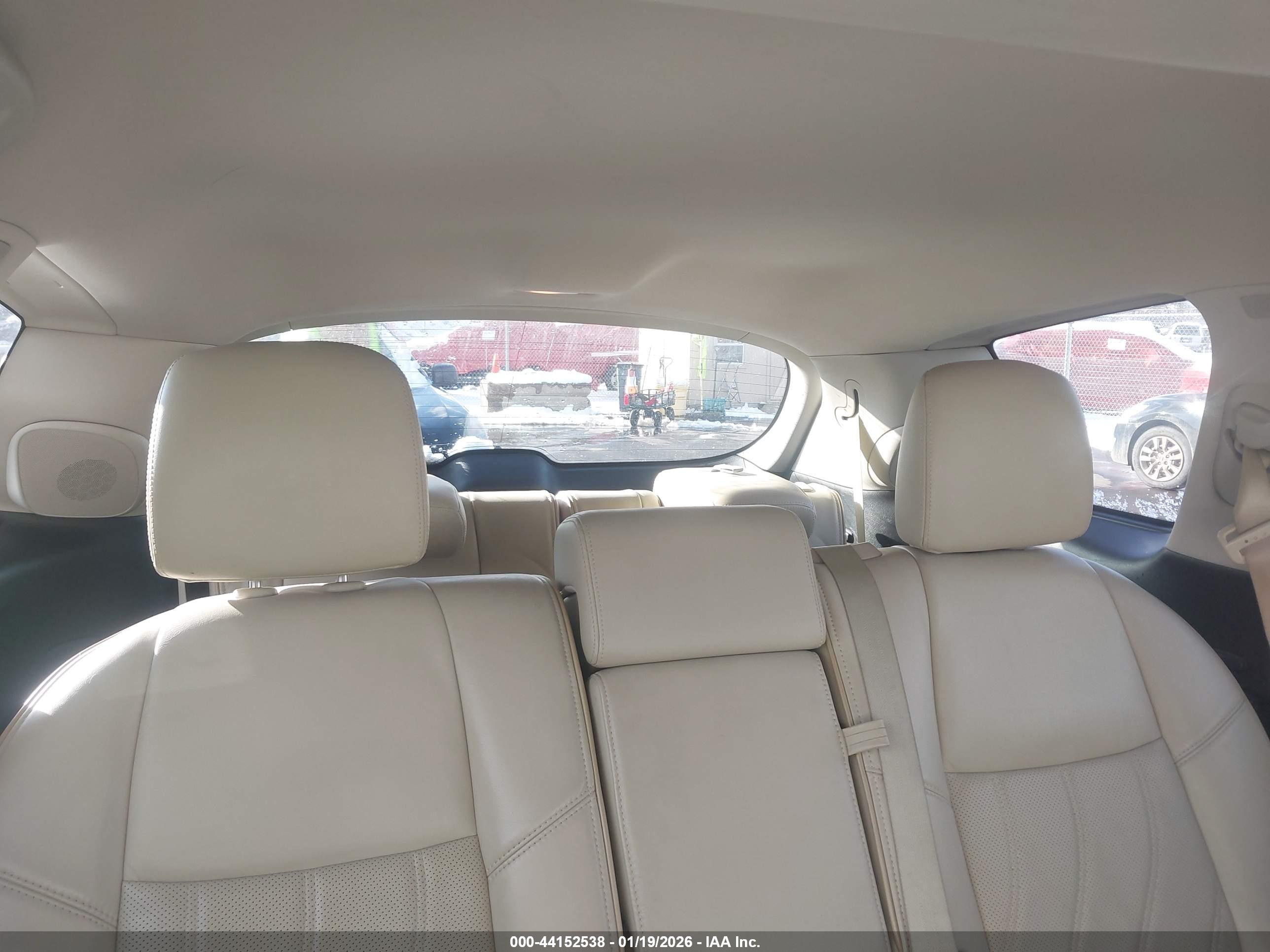 INFINITI QX60 image 8