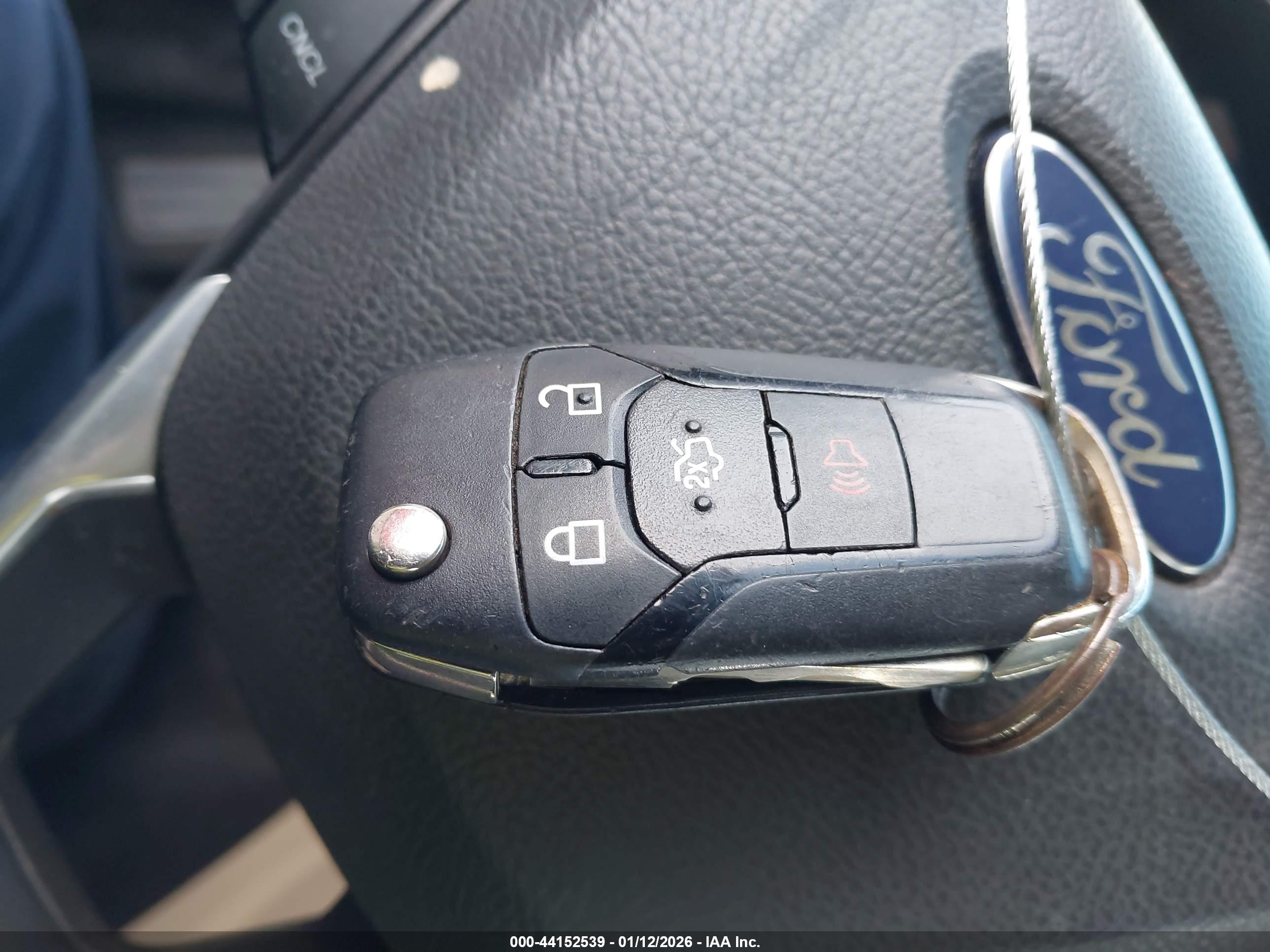 FORD FUSION image 11