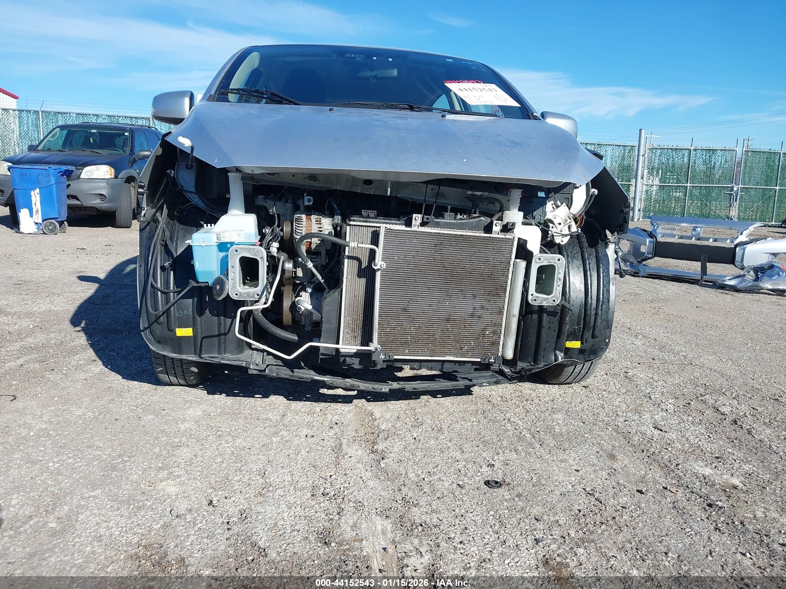 MITSUBISHI MIRAGE image 6