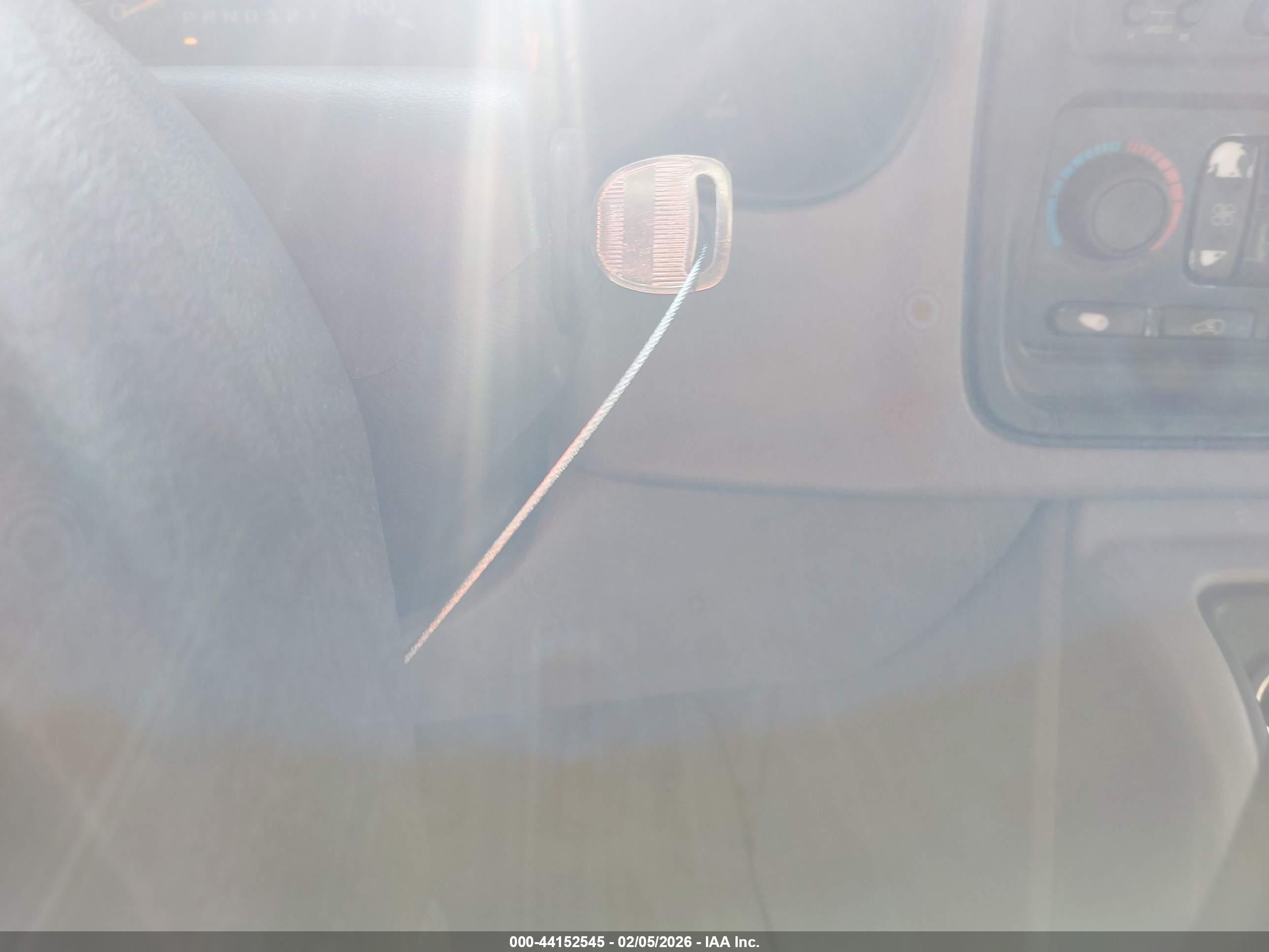 GMC SIERRA image 11