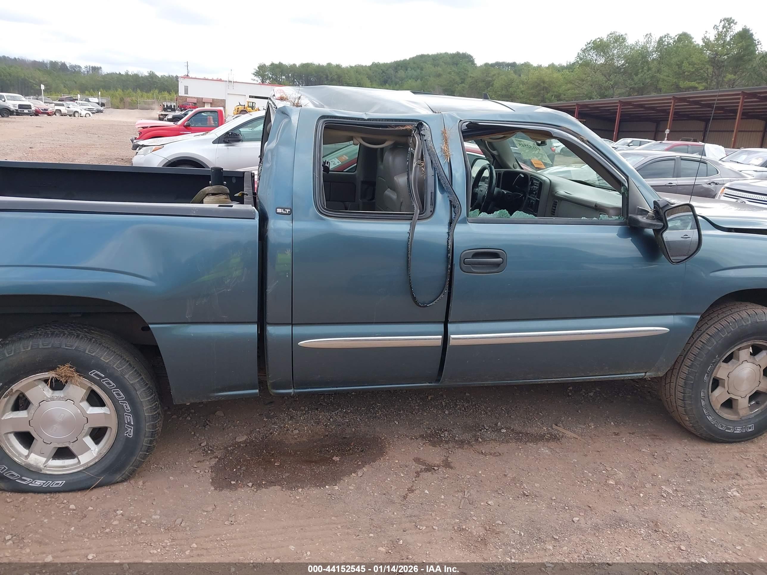GMC SIERRA image 6