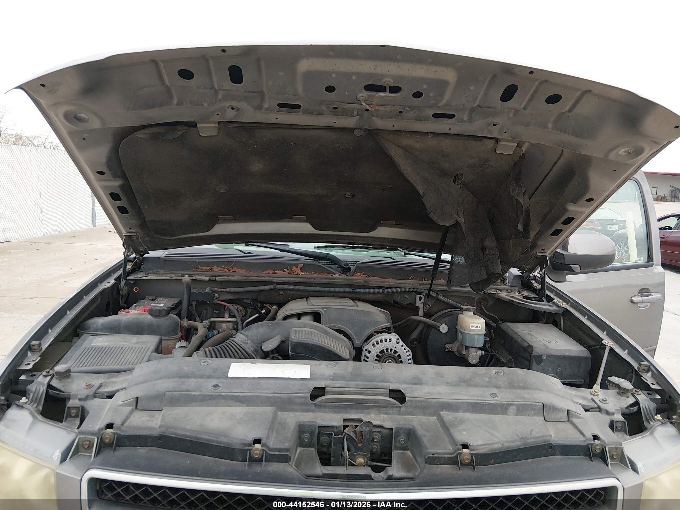 CHEVROLET TAHOE image 10