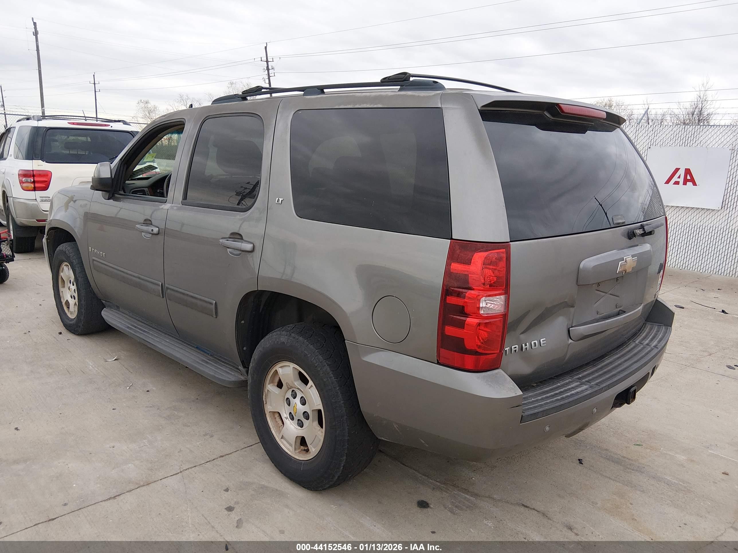 CHEVROLET TAHOE image 3