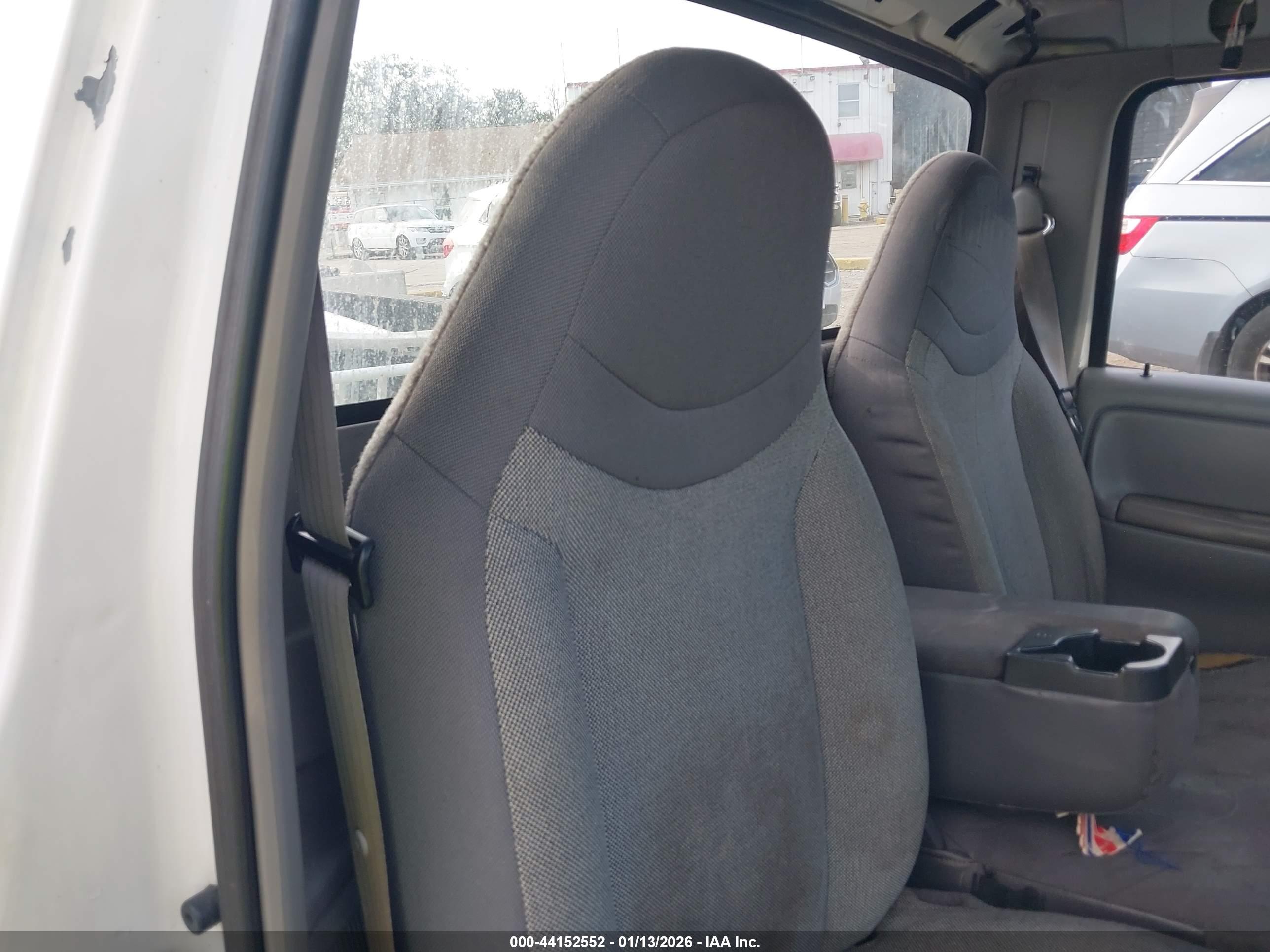 FORD RANGER image 8