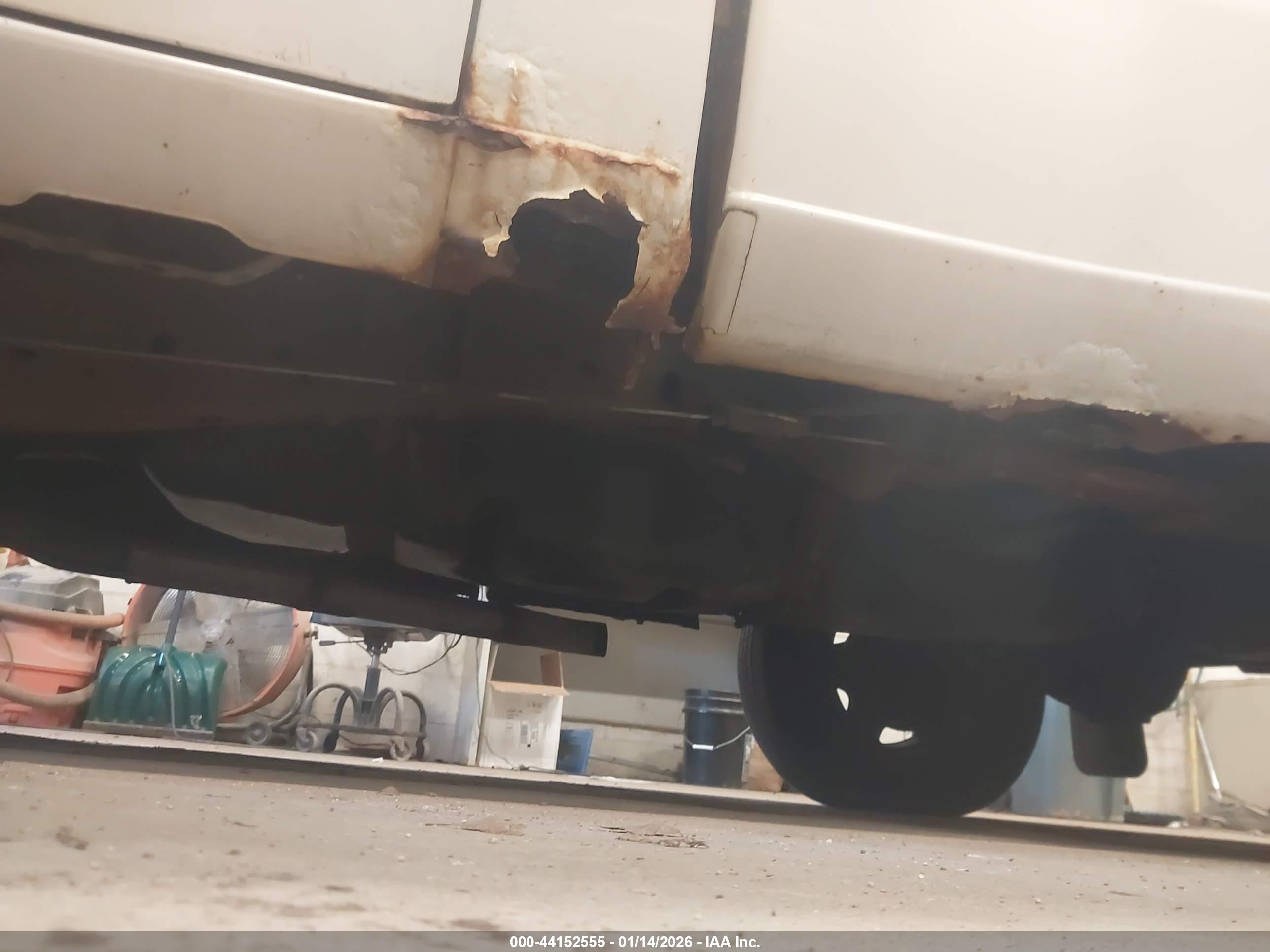 MAZDA B2300 image 6