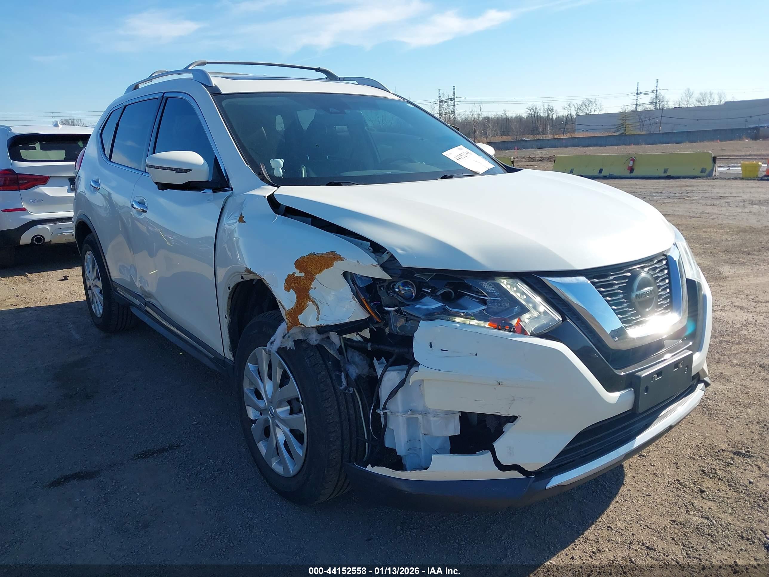 NISSAN ROGUE image 6