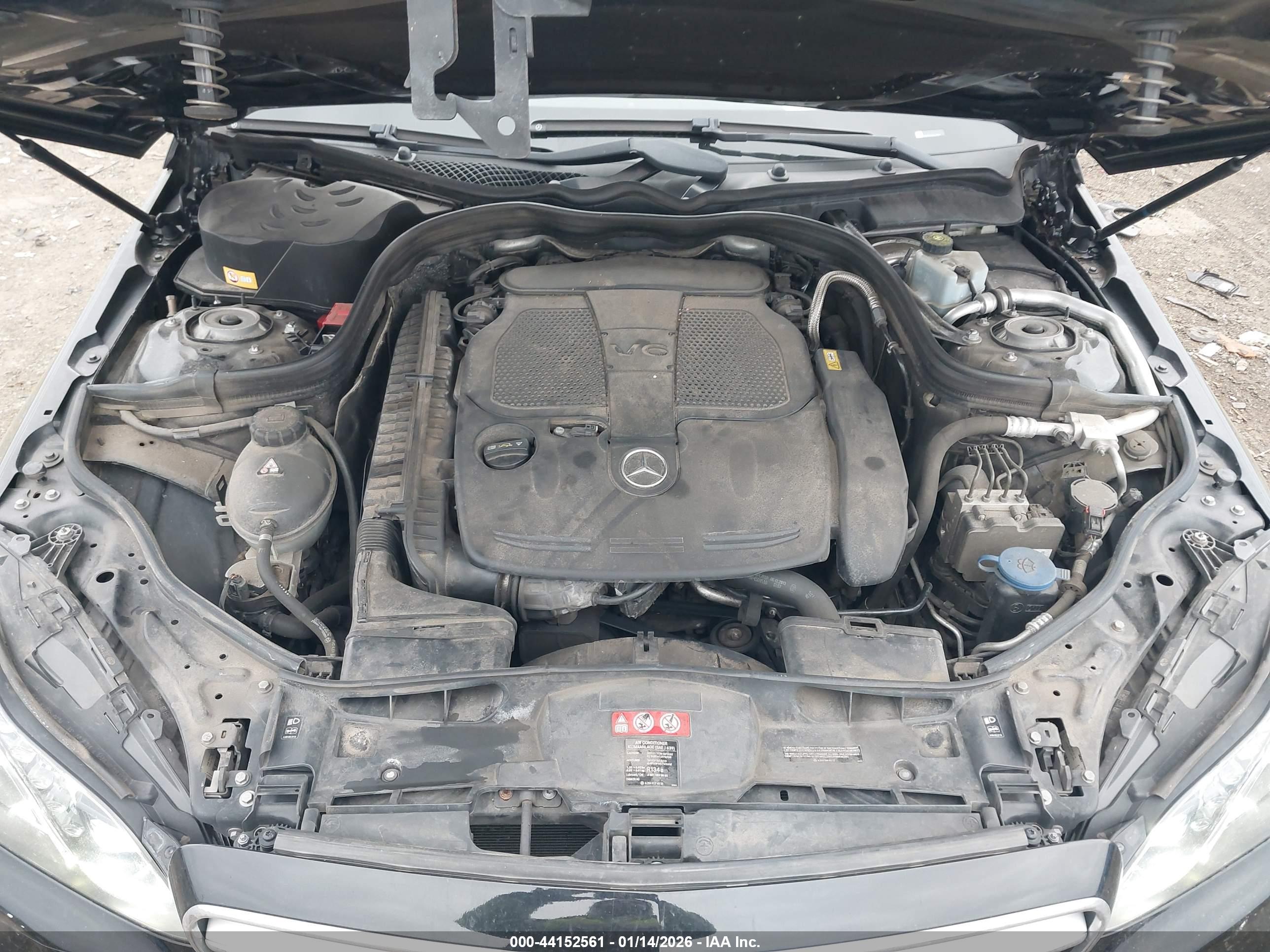 MERCEDES-BENZ E image 10