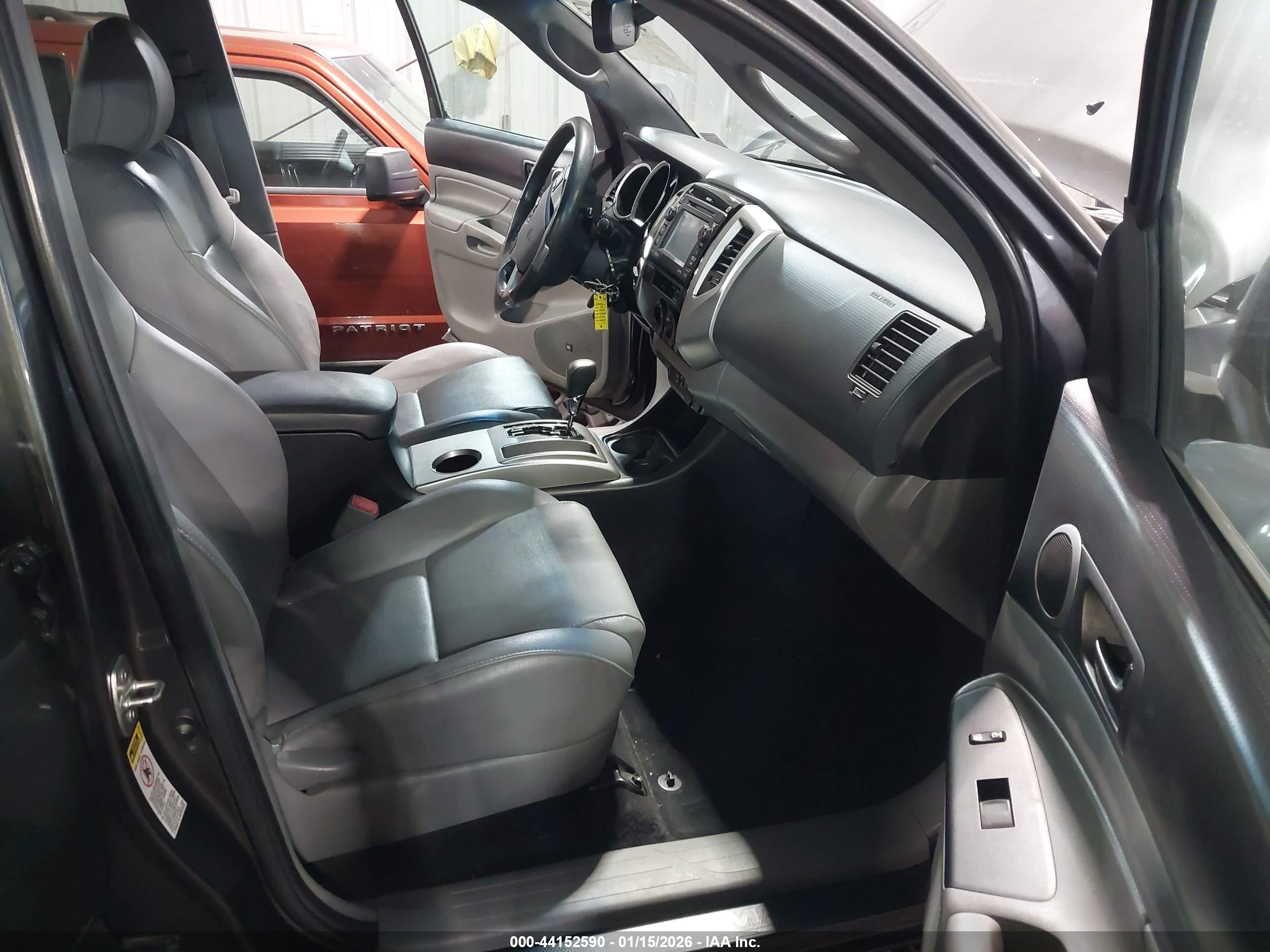 TOYOTA TACOMA image 5