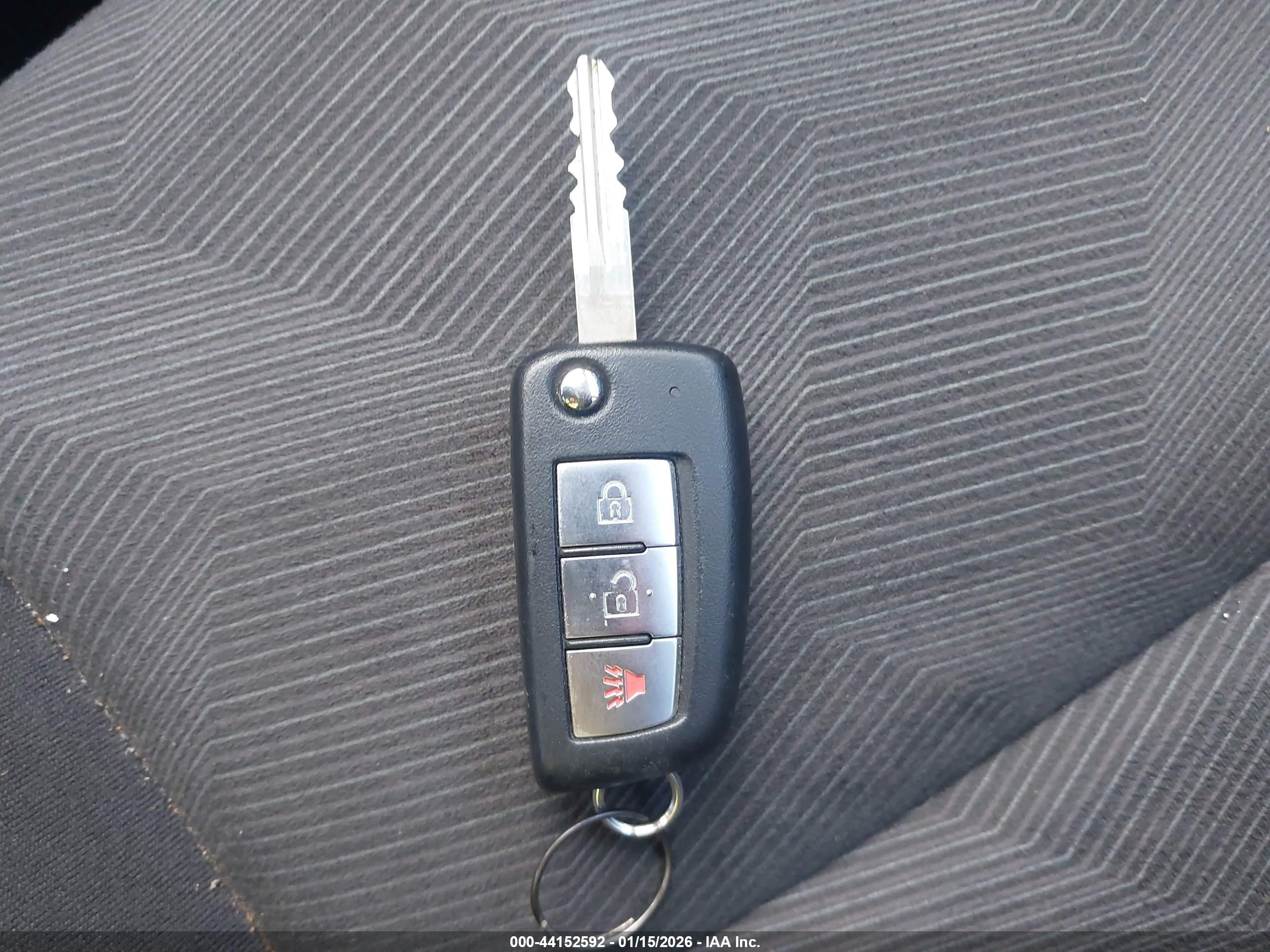 NISSAN ROGUE image 11