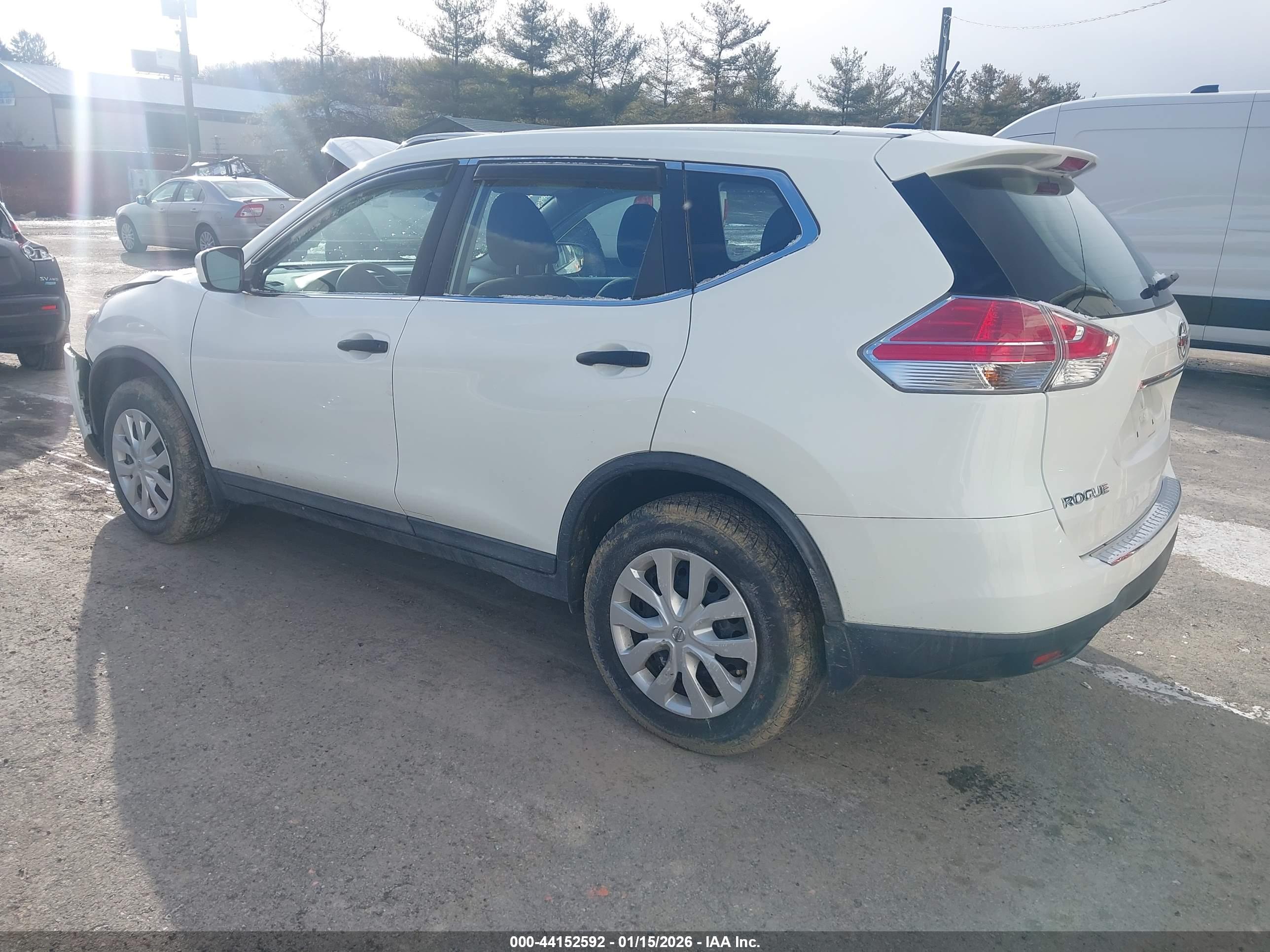 NISSAN ROGUE image 3