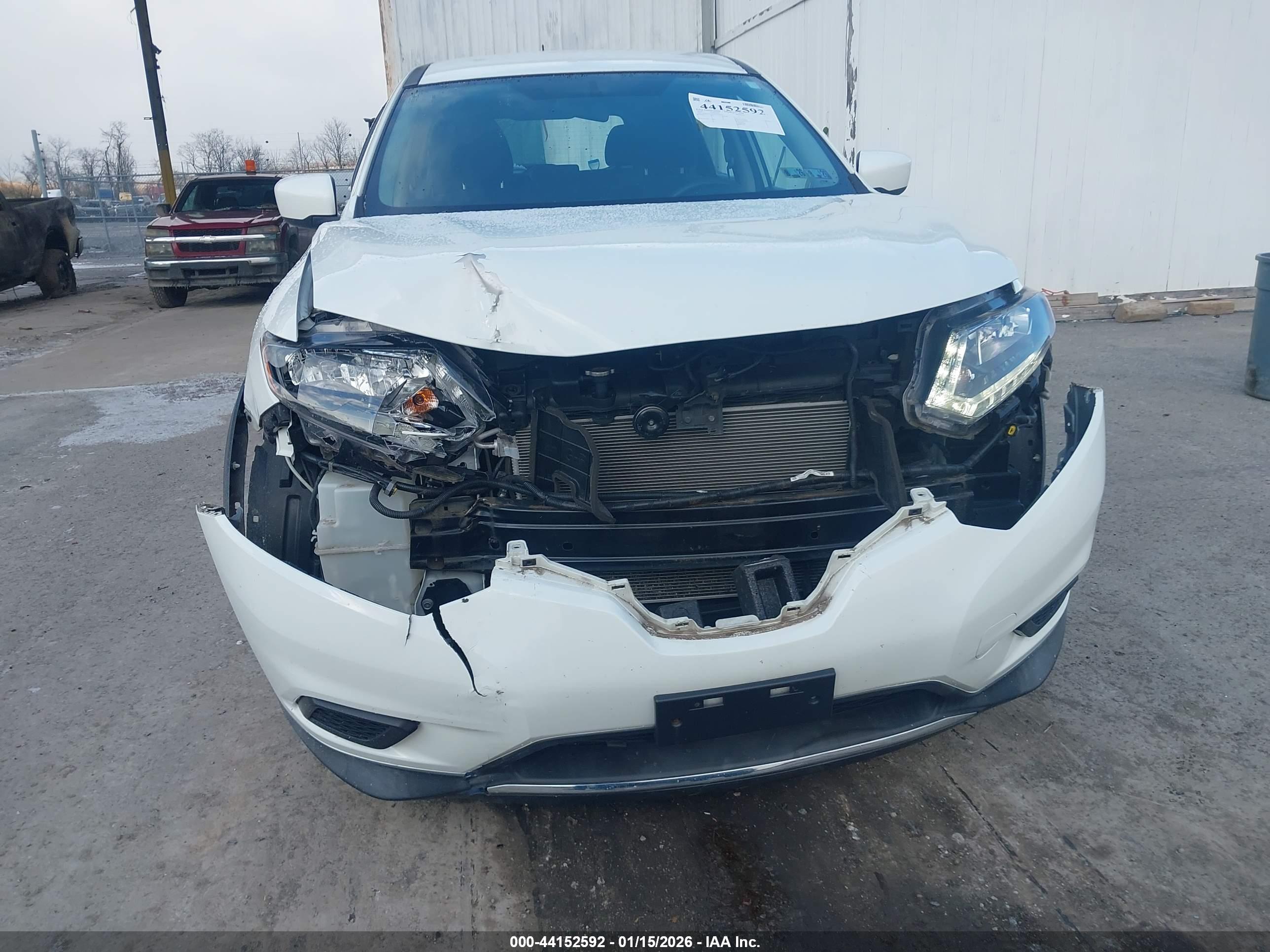 NISSAN ROGUE image 6