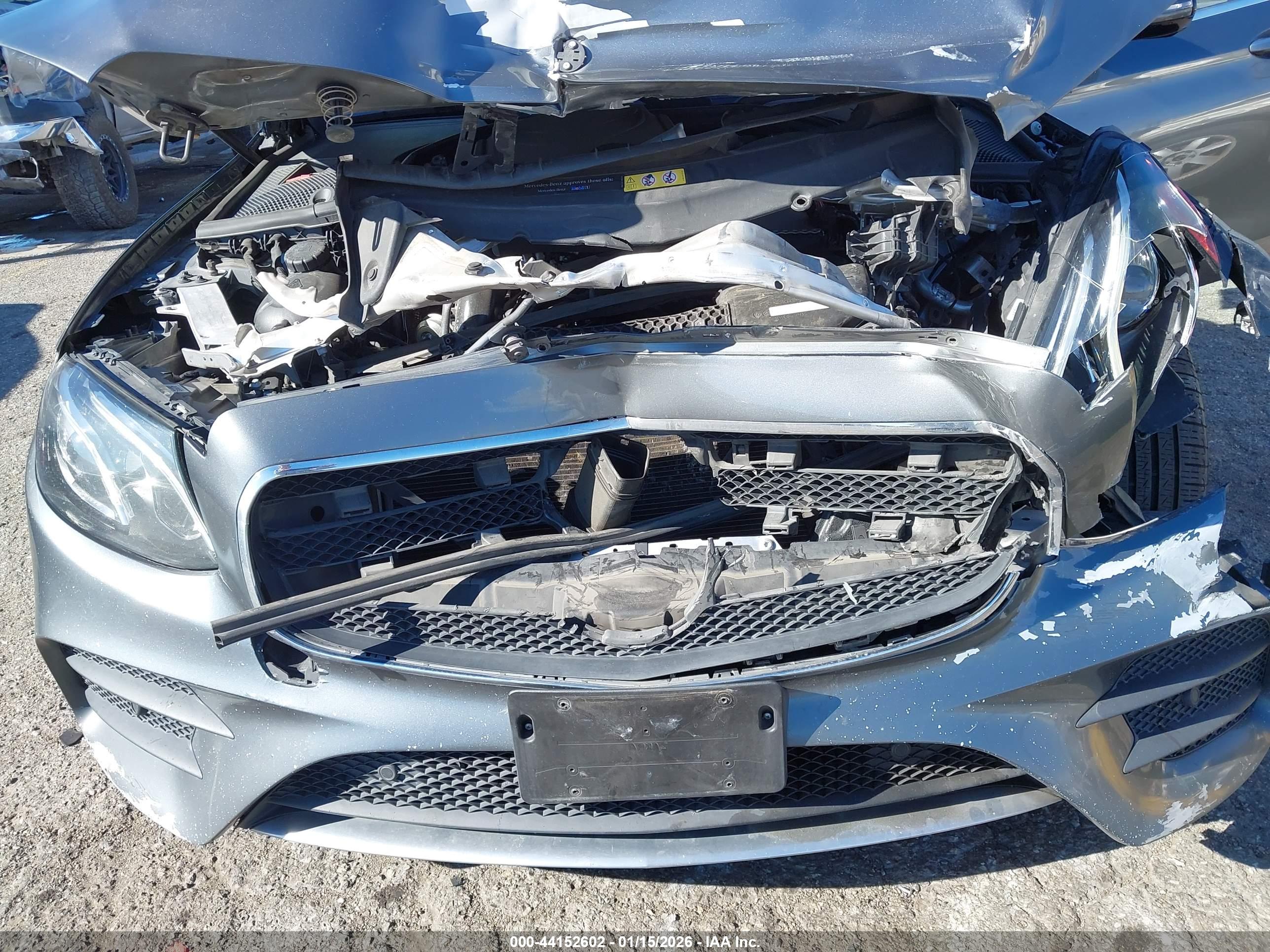 MERCEDES-BENZ E image 6