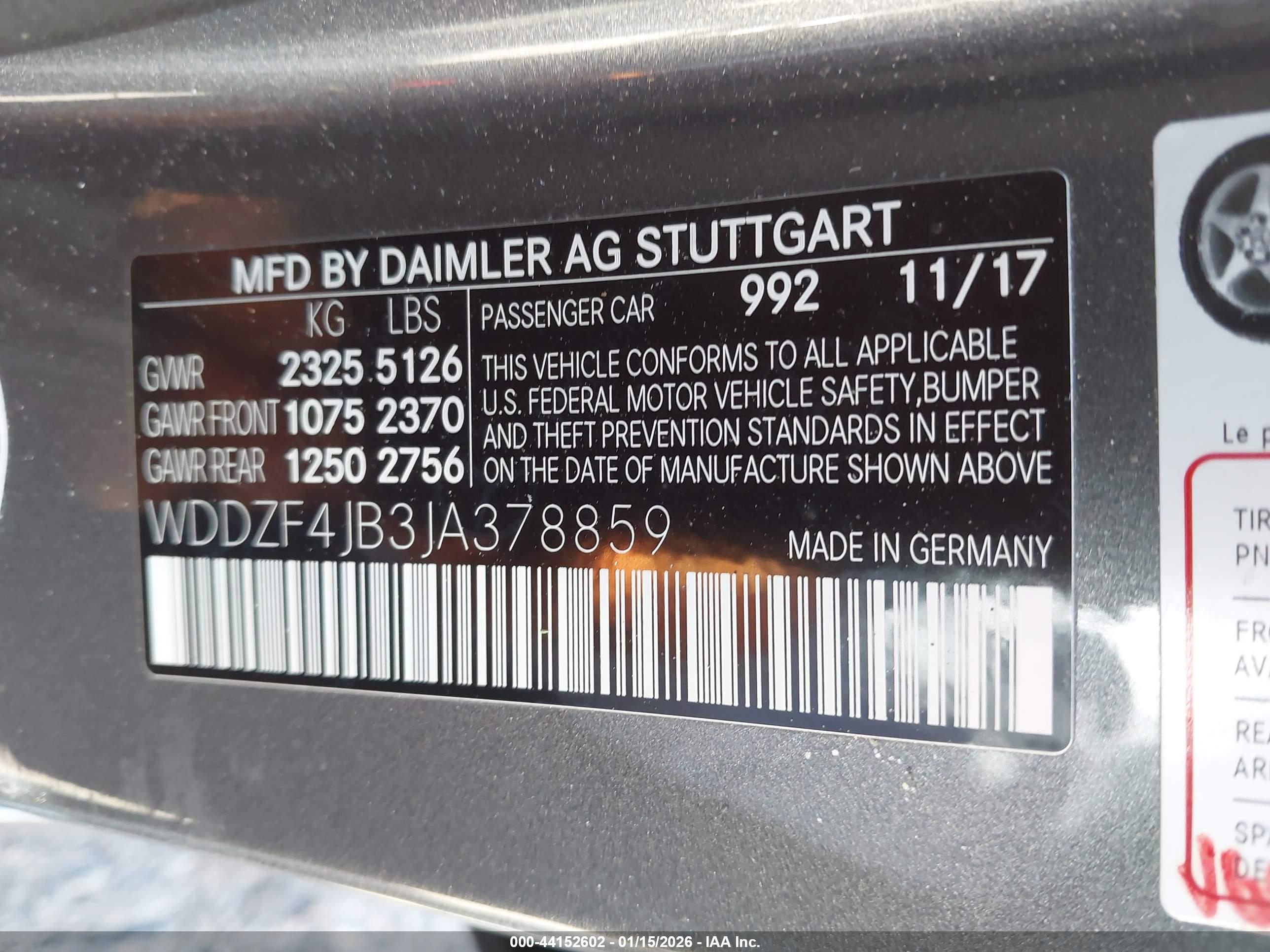 MERCEDES-BENZ E image 9
