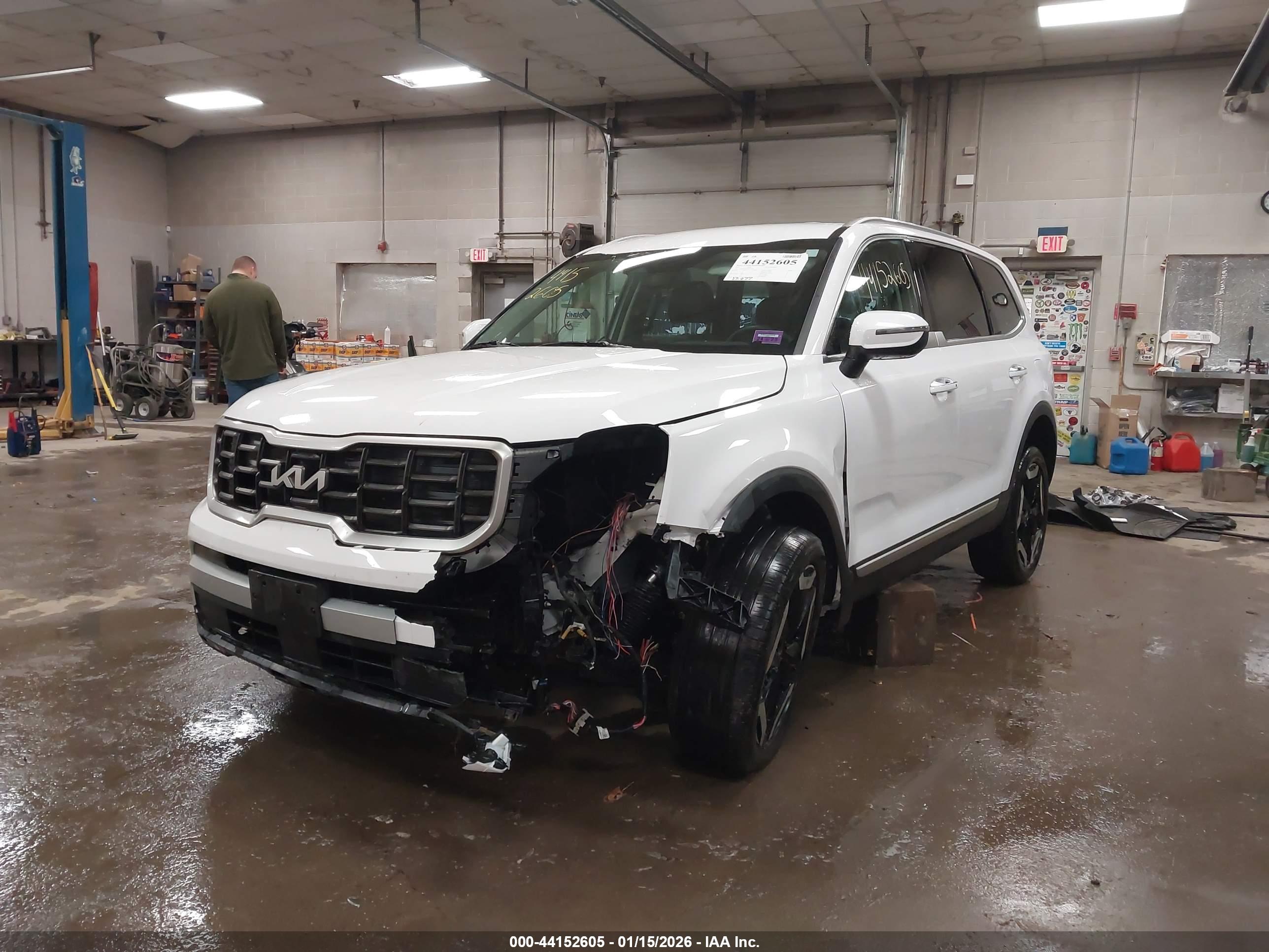 KIA TELLURIDE image 2