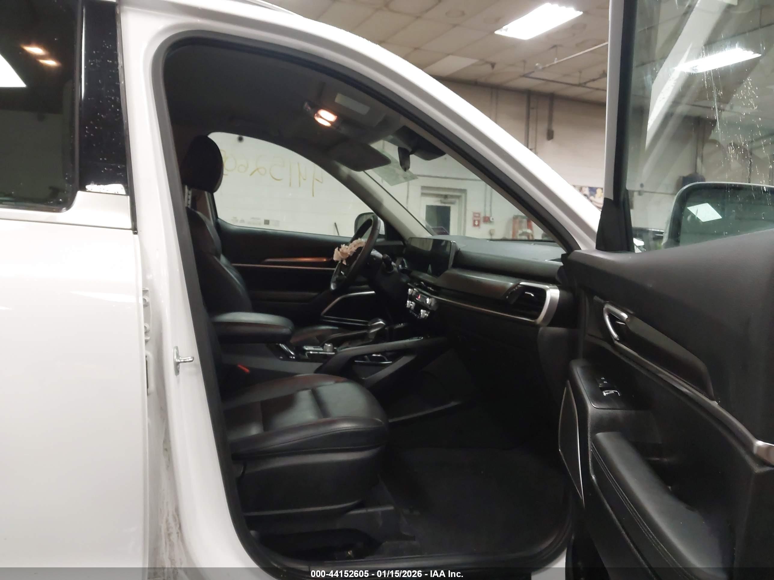 KIA TELLURIDE image 5