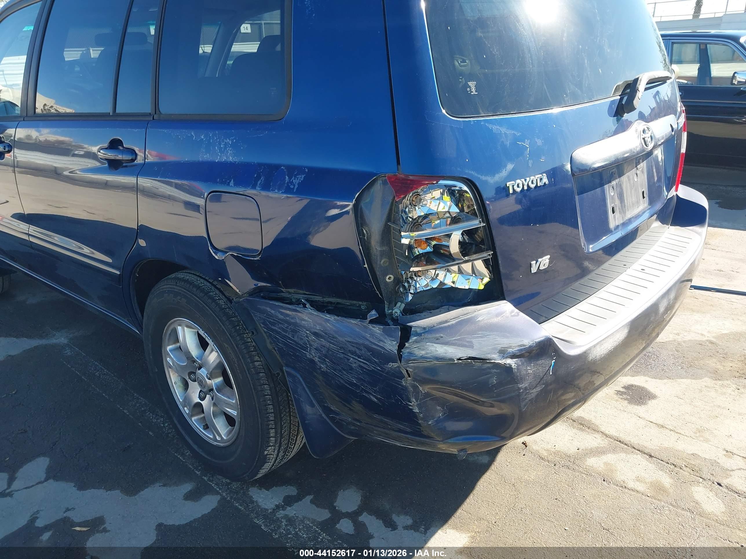 TOYOTA HIGHLANDER image 6