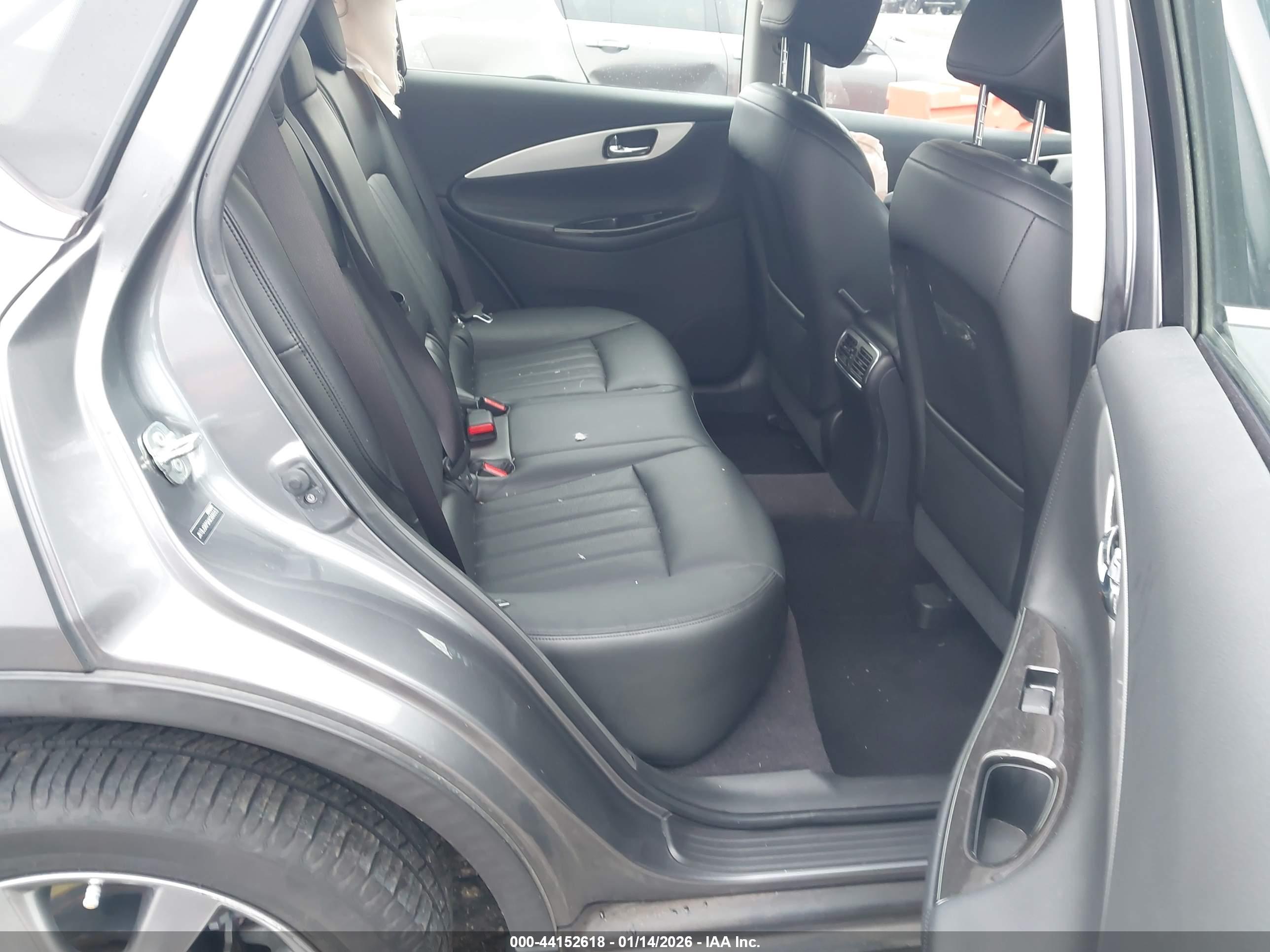 INFINITI QX50 image 8