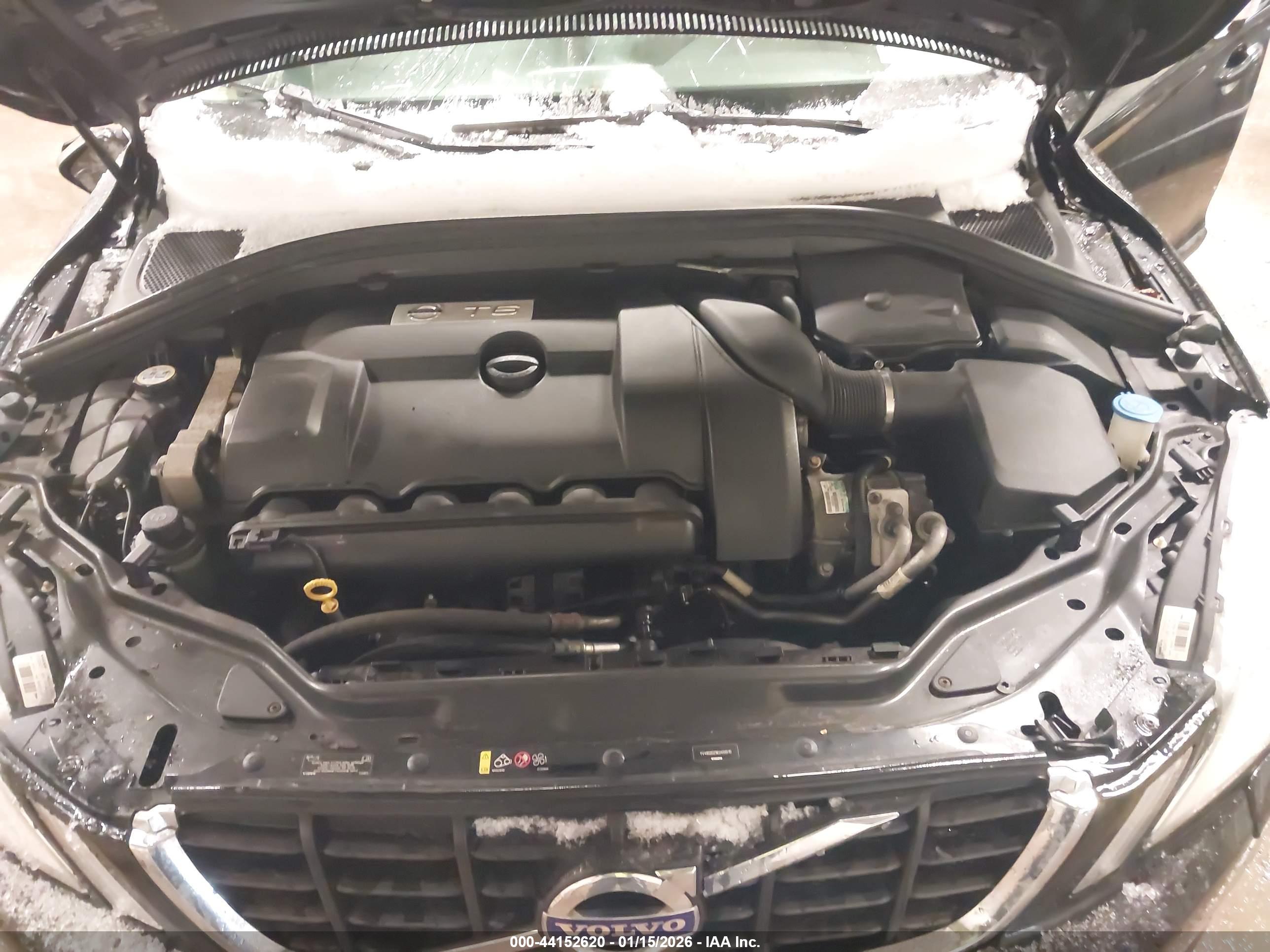 VOLVO XC60 image 10