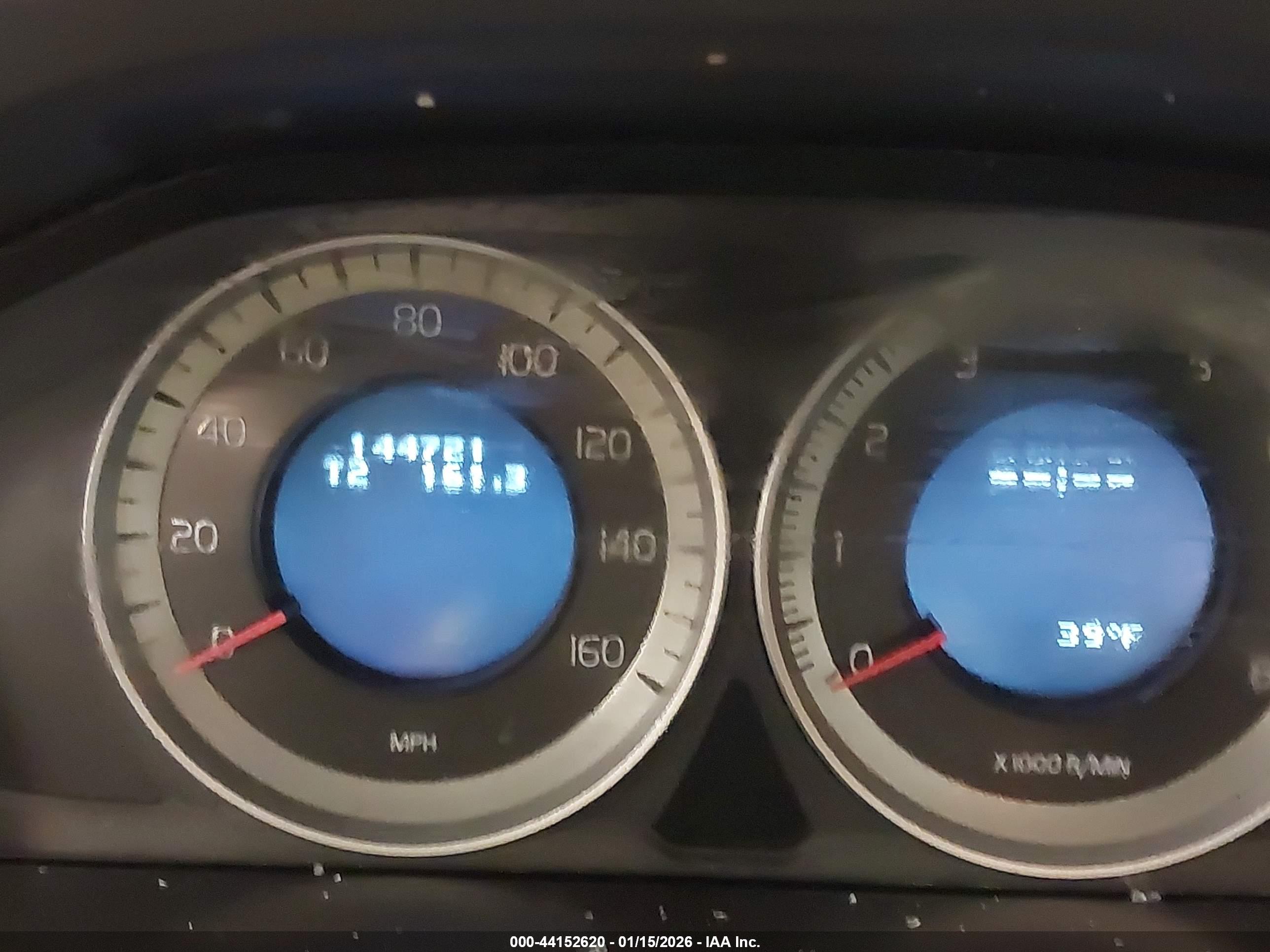 VOLVO XC60 image 7